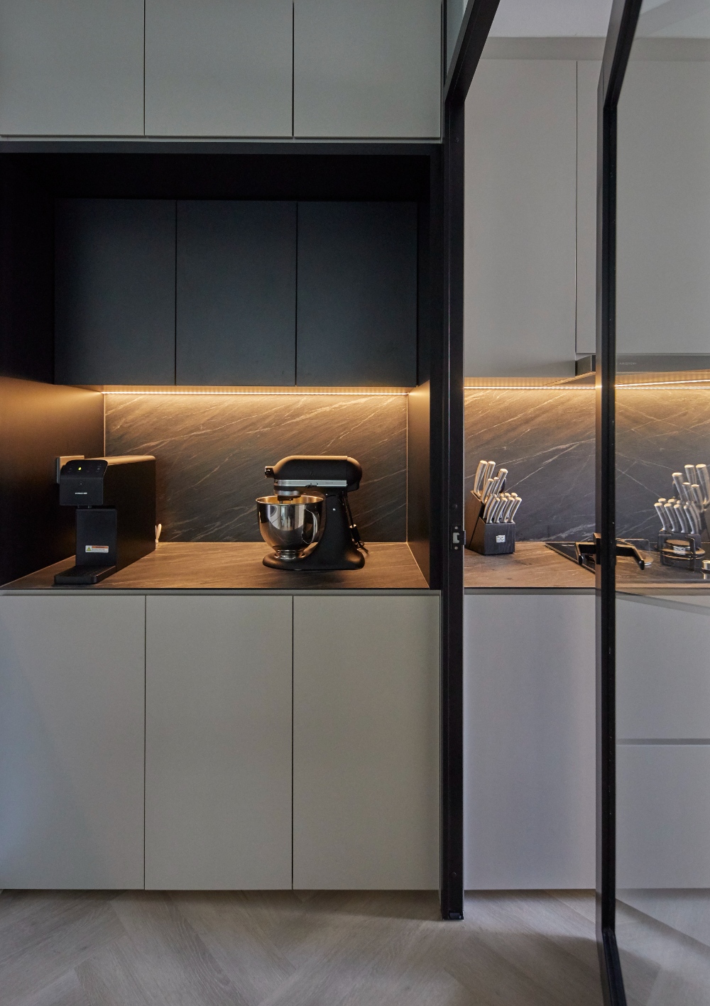 Minimalist, Modern Design - Kitchen - HDB 5 Room - Design by Mu Design Studio