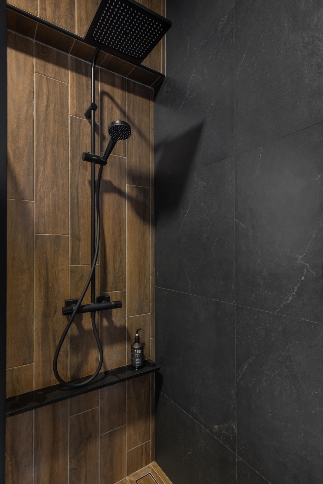 Contemporary Design - Bathroom - HDB 5 Room - Design by MYD - Pleasant Home Design