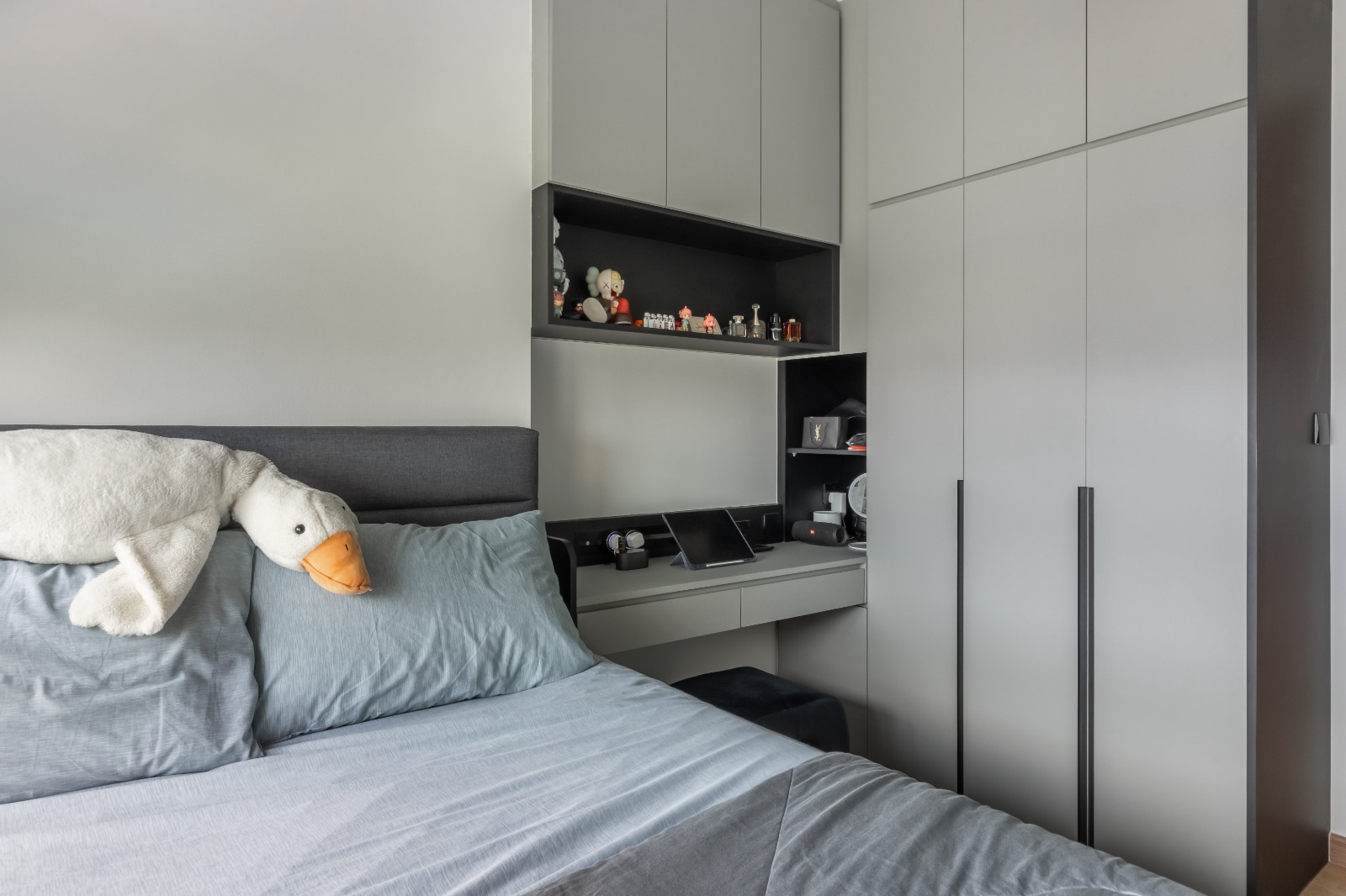 Contemporary Design - Bedroom - HDB 5 Room - Design by MYD - Pleasant Home Design