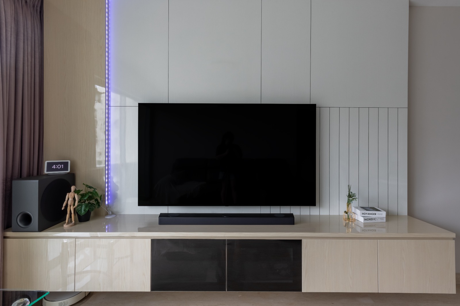 Contemporary Design - Living Room - HDB 5 Room - Design by MYD - Pleasant Home Design