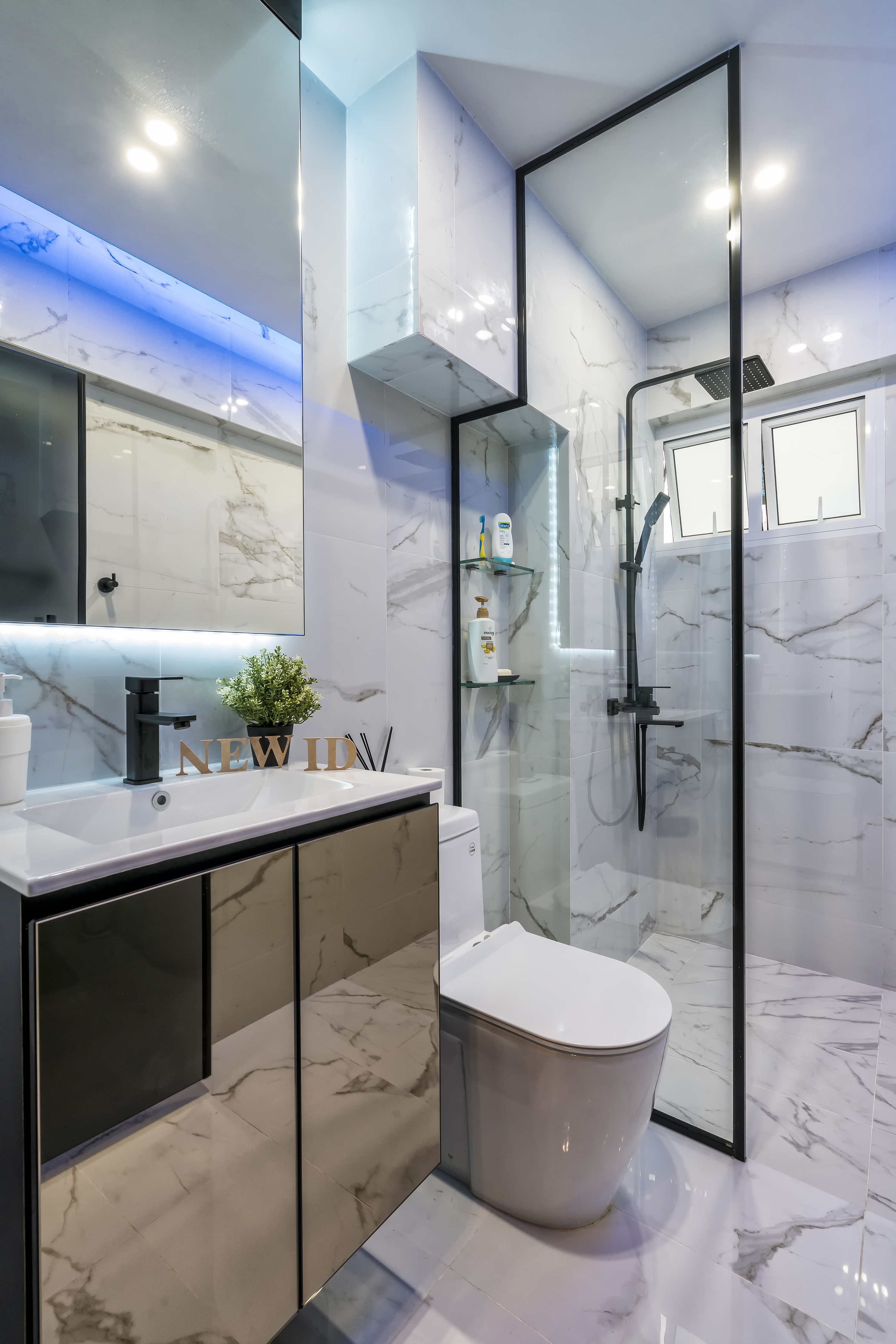 Contemporary Design - Bathroom - HDB 5 Room - Design by New Interior Design 