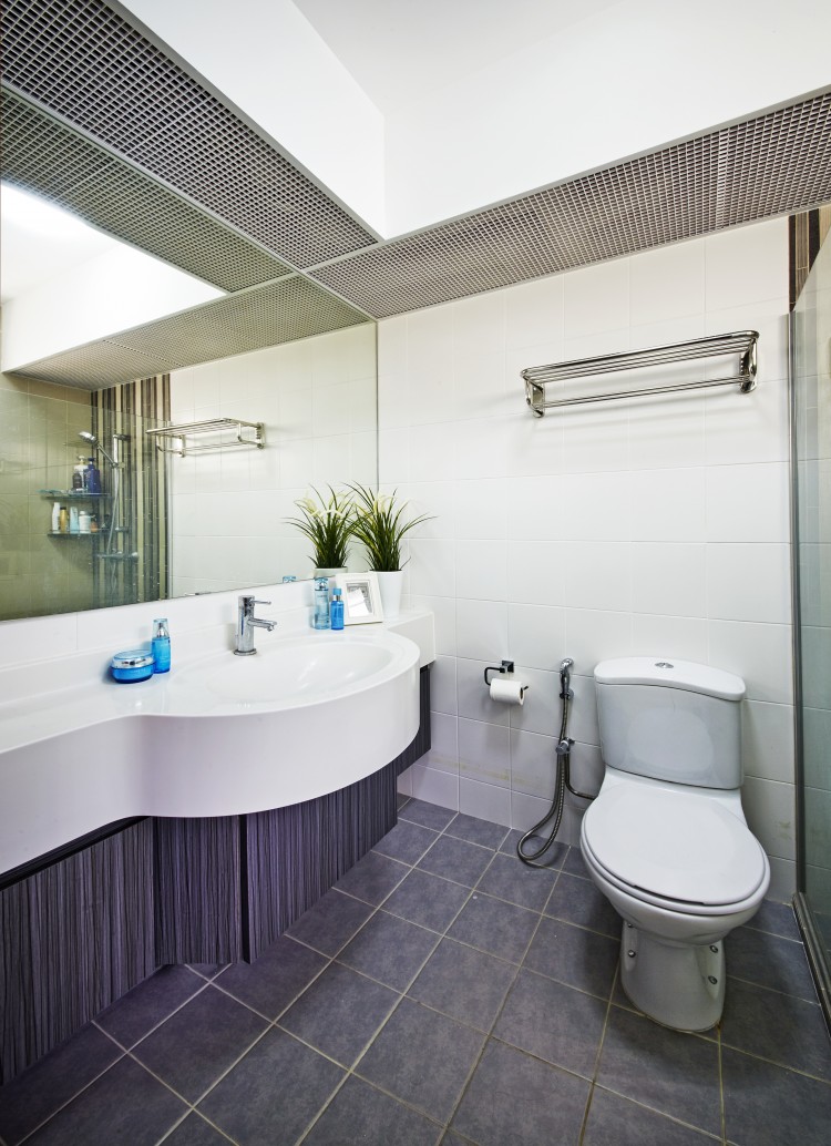 Contemporary, Modern Design - Bathroom - HDB 4 Room - Design by New Interior Design 