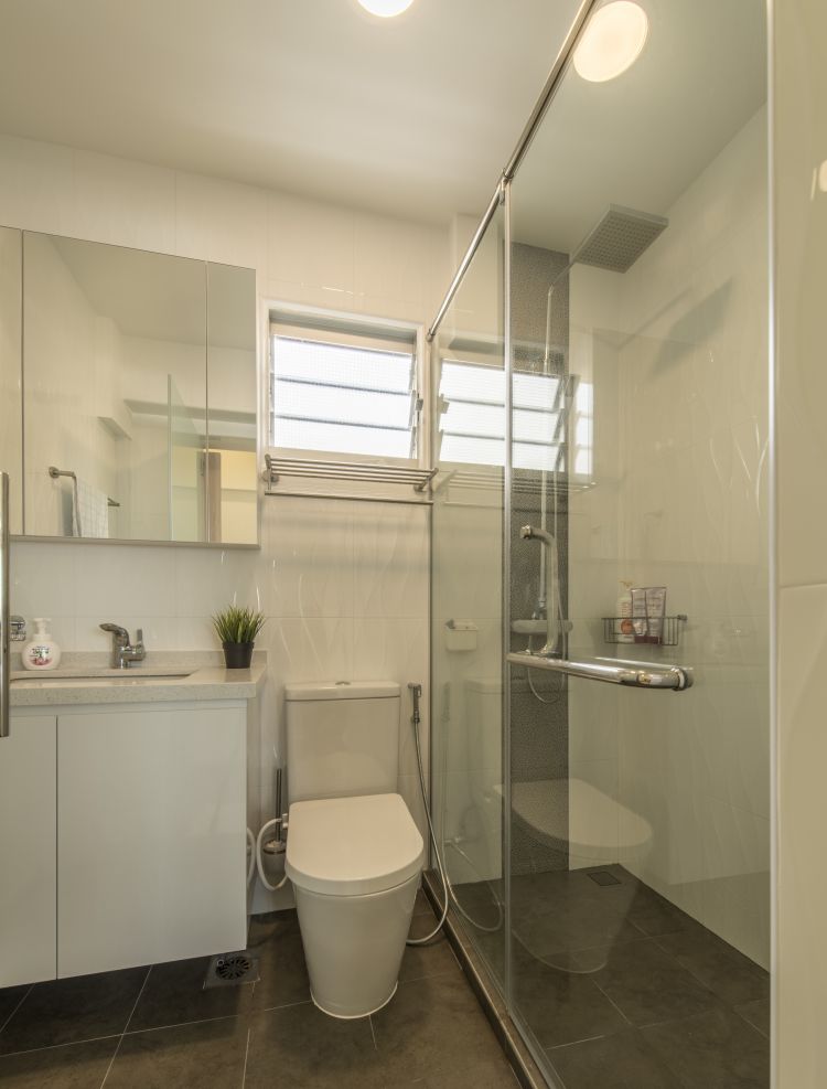 Minimalist, Modern Design - Bathroom - HDB 4 Room - Design by New Interior Design 
