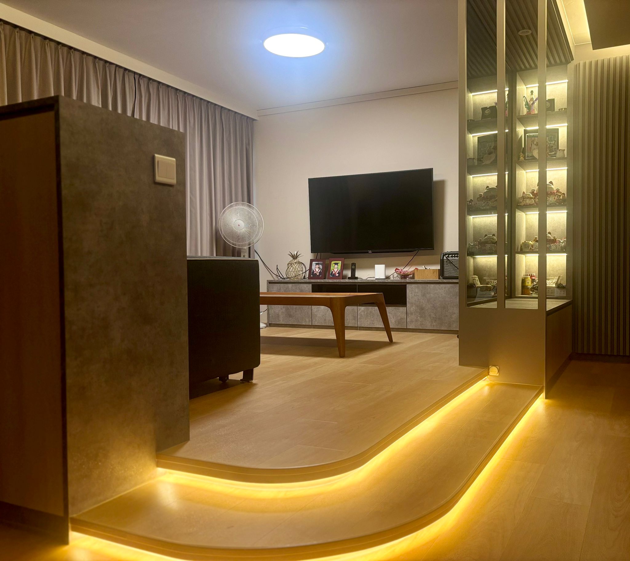 Contemporary Design - Living Room - HDB 5 Room - Design by Niche Koncept