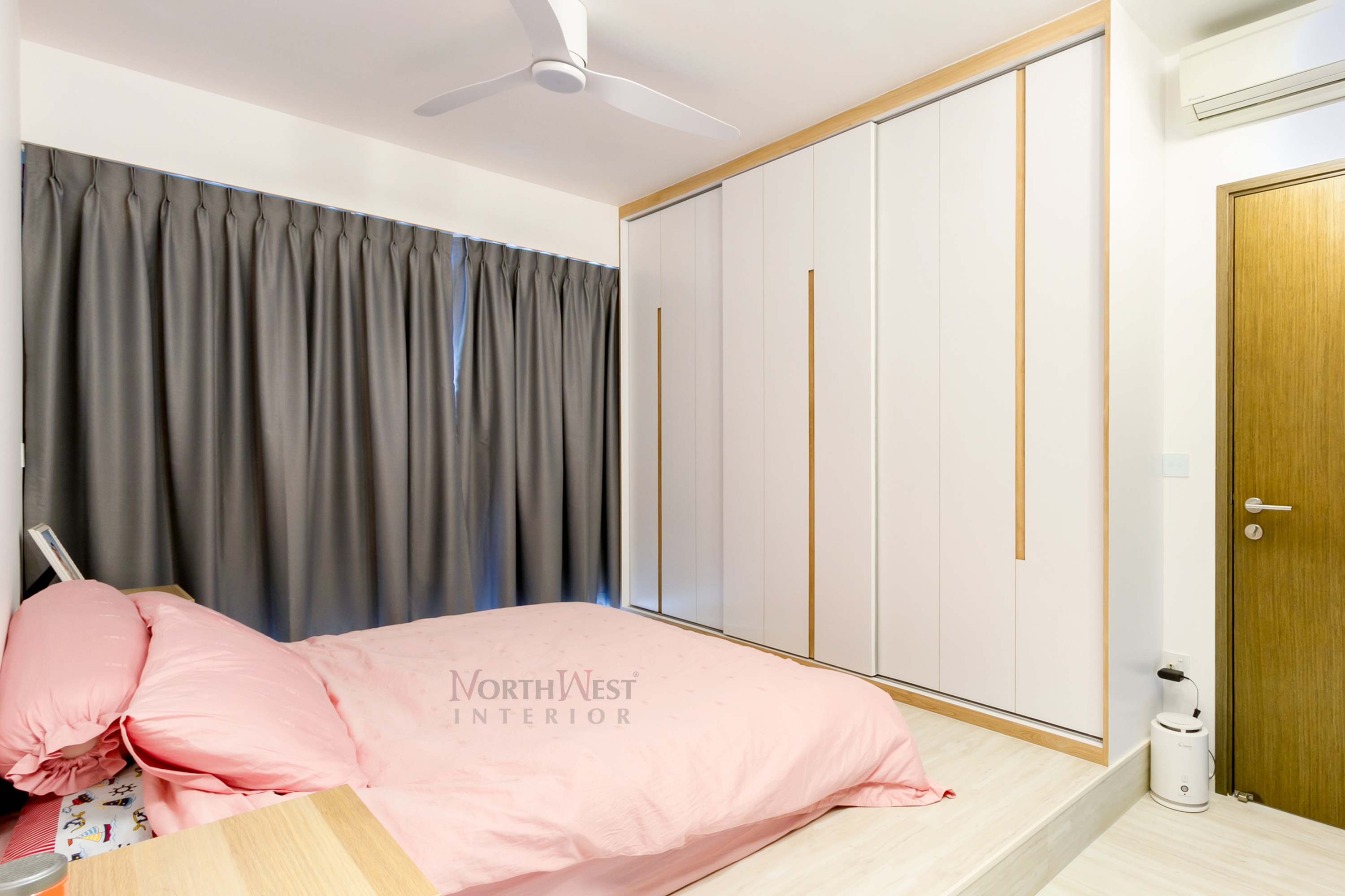 Contemporary, Minimalist Design - Bedroom - Condominium - Design by NorthWest Interior Design Pte Ltd