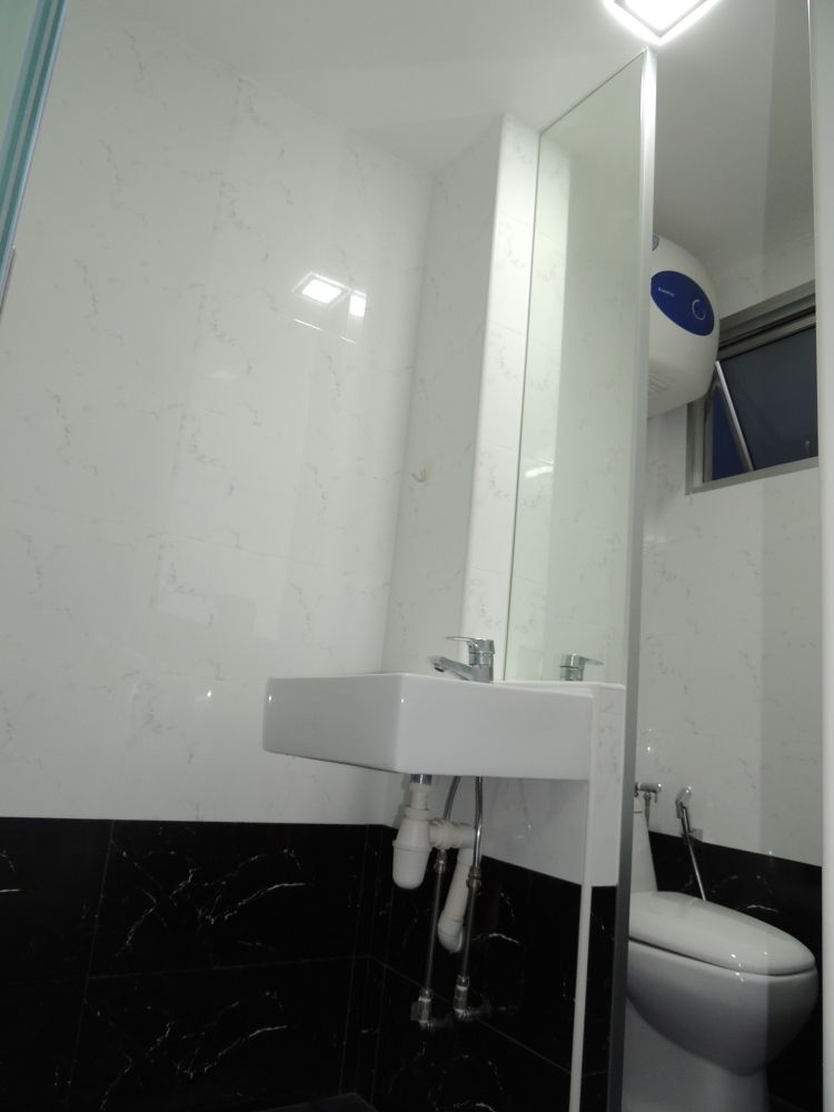 Contemporary, Minimalist Design - Bathroom - HDB 5 Room - Design by Orient Reno