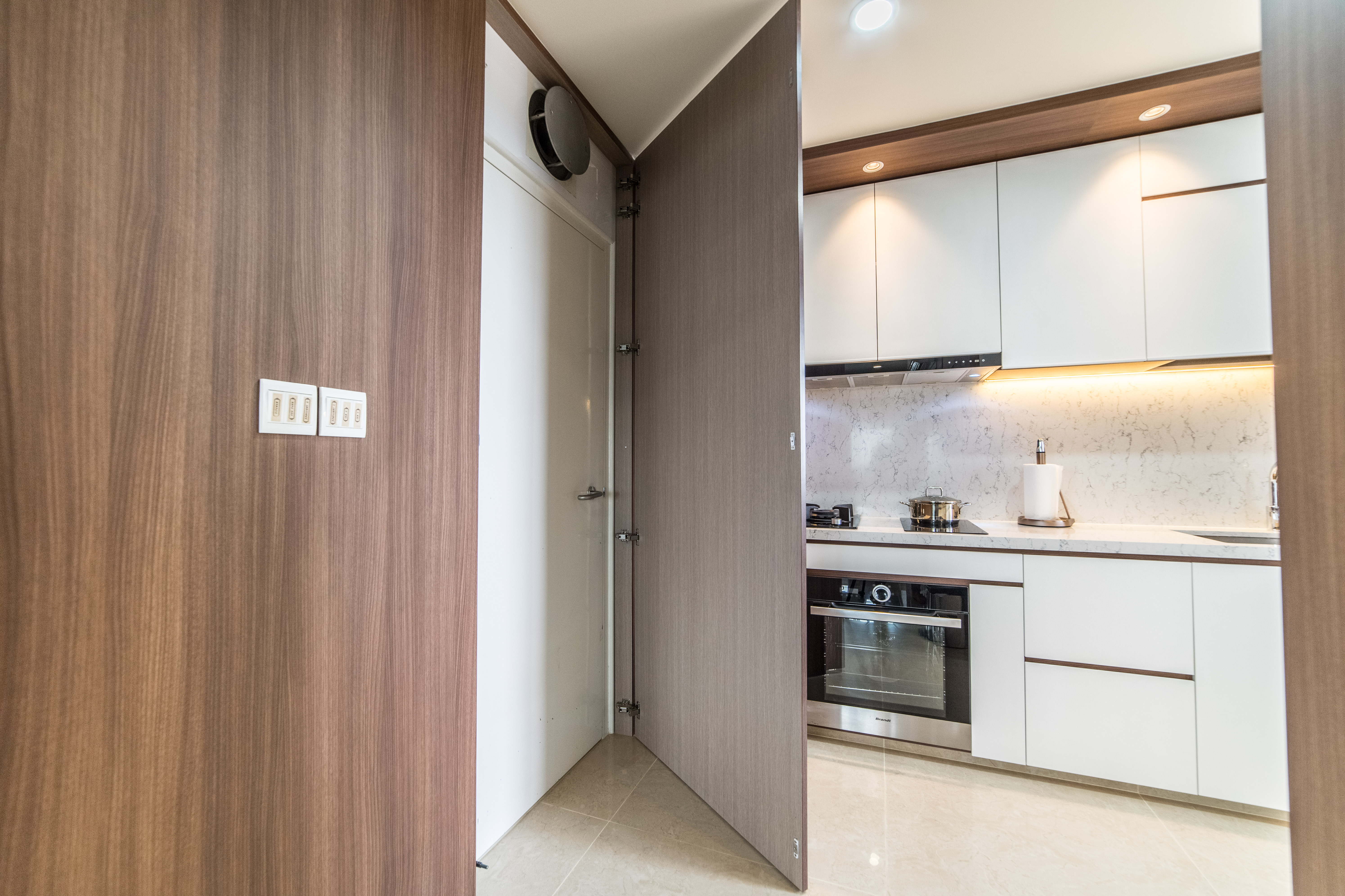 Contemporary Design - Kitchen - HDB 4 Room - Design by Ovon Design Pte Ltd