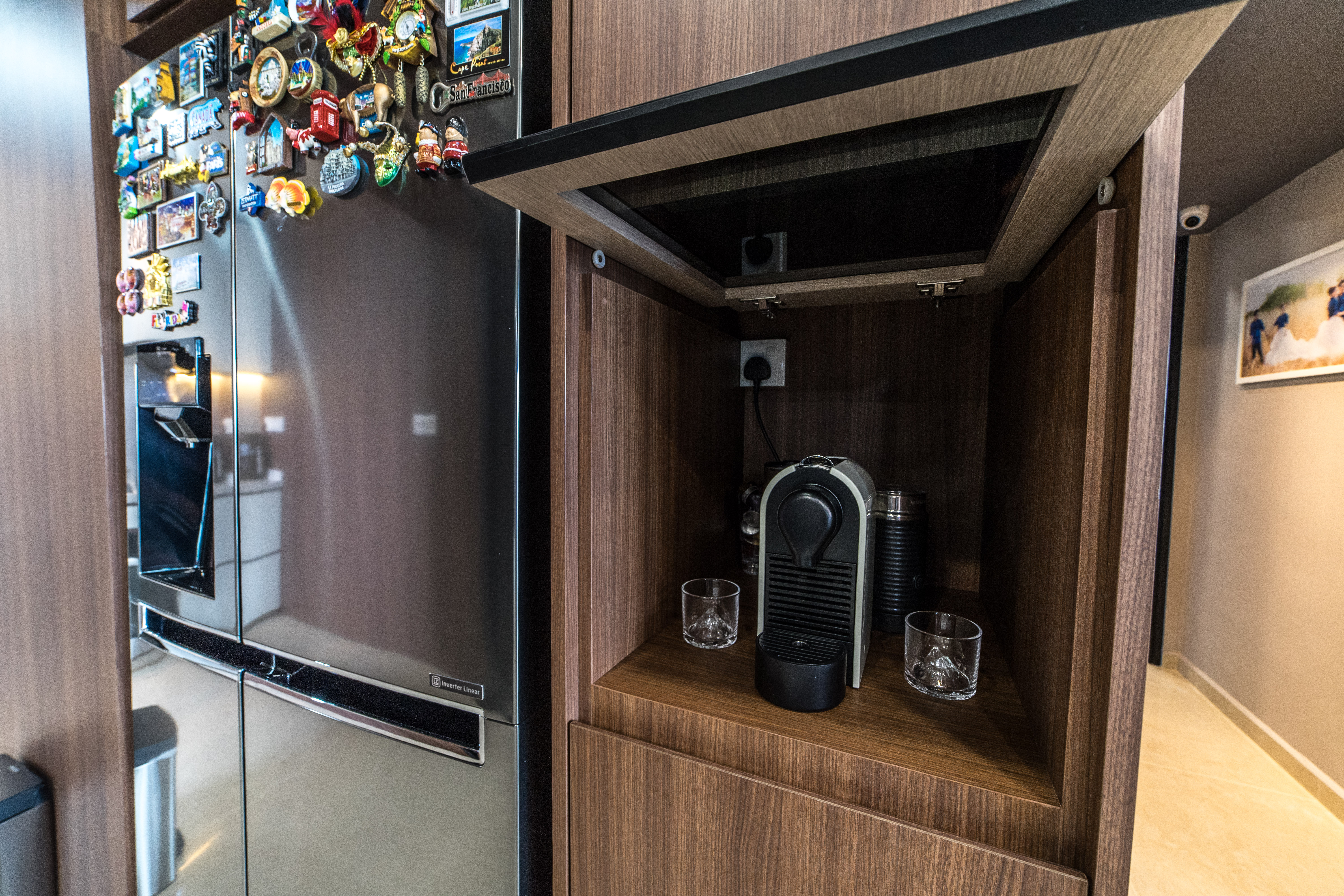 Contemporary Design - Kitchen - HDB 4 Room - Design by Ovon Design Pte Ltd