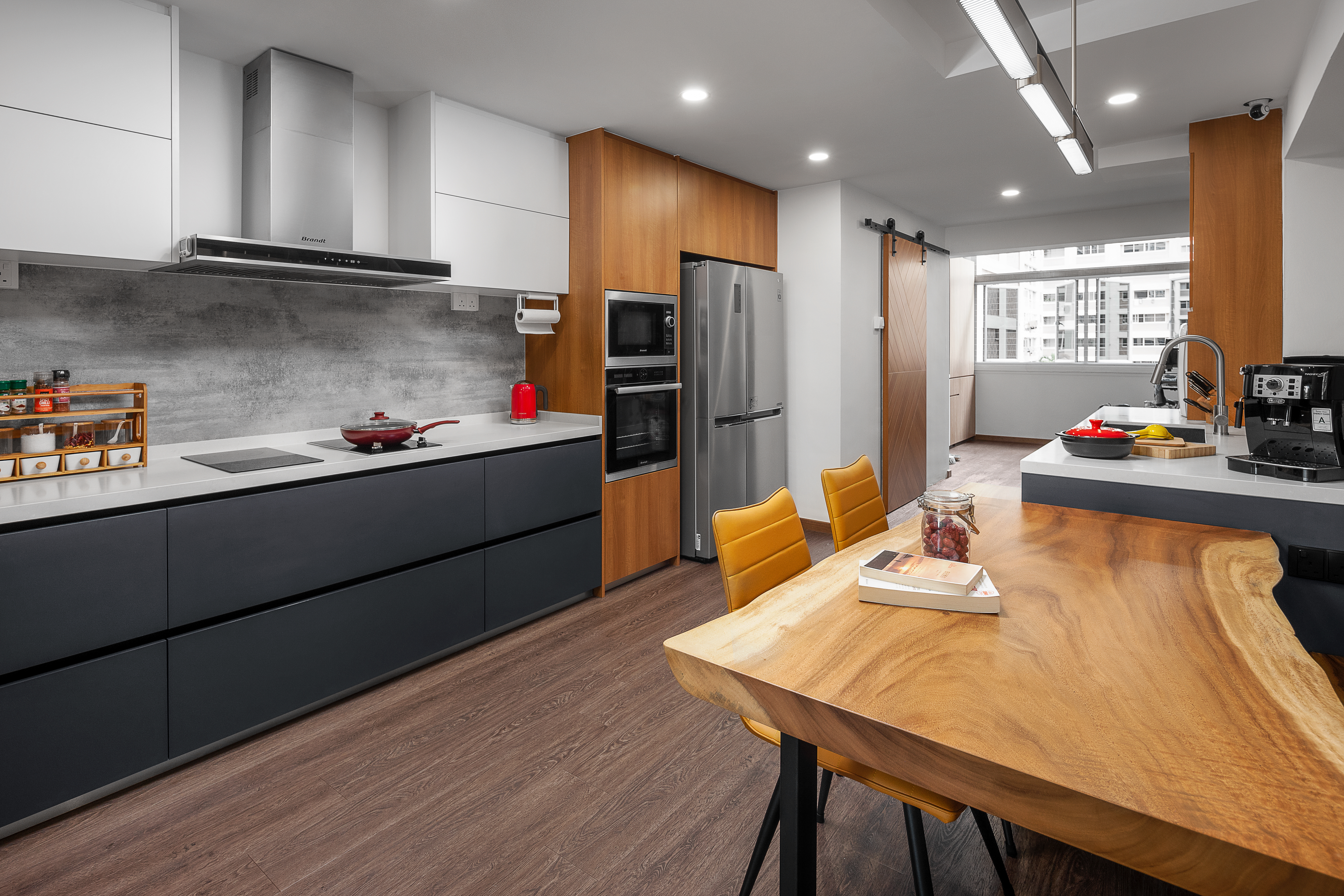 Contemporary, Modern Design - Kitchen - HDB Executive Apartment - Design by Ovon Design Pte Ltd