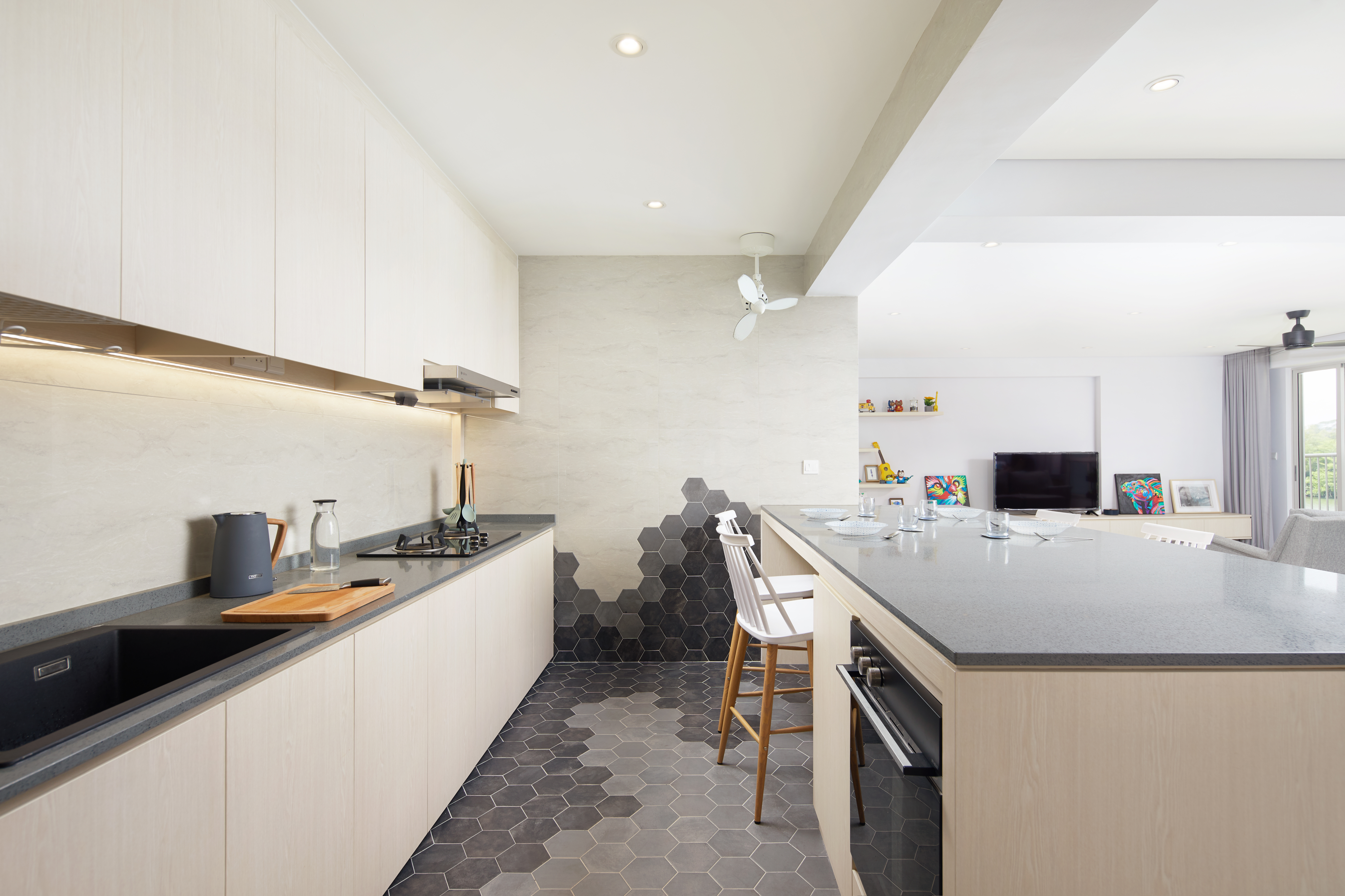 Scandinavian Design - Kitchen - HDB 5 Room - Design by Ovon Design Pte Ltd