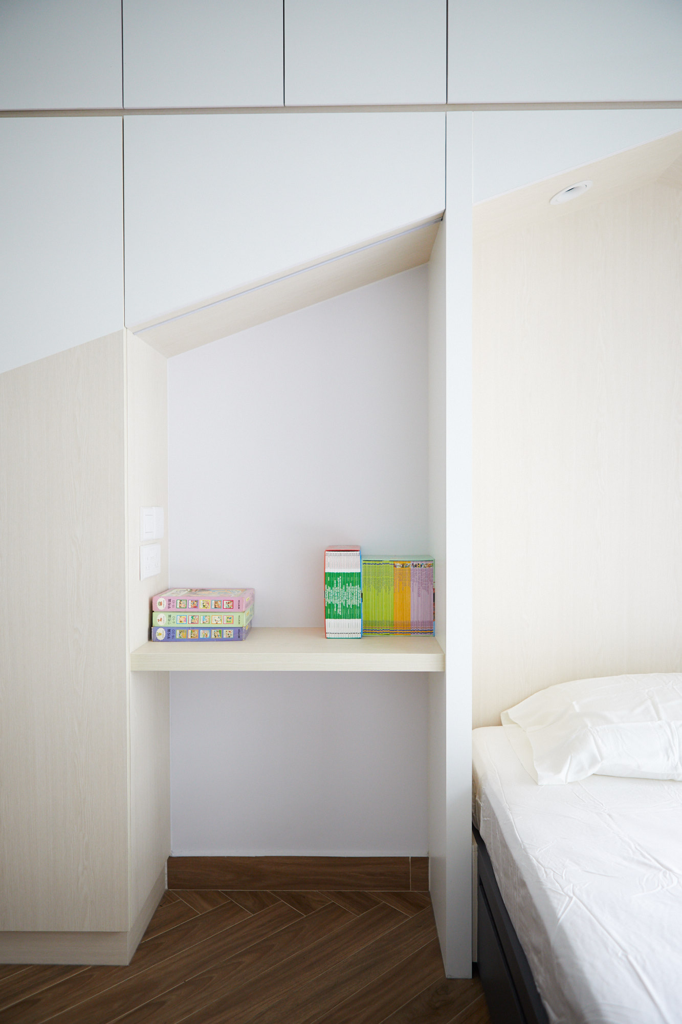 Scandinavian Design - Bedroom - HDB 5 Room - Design by Ovon Design Pte Ltd