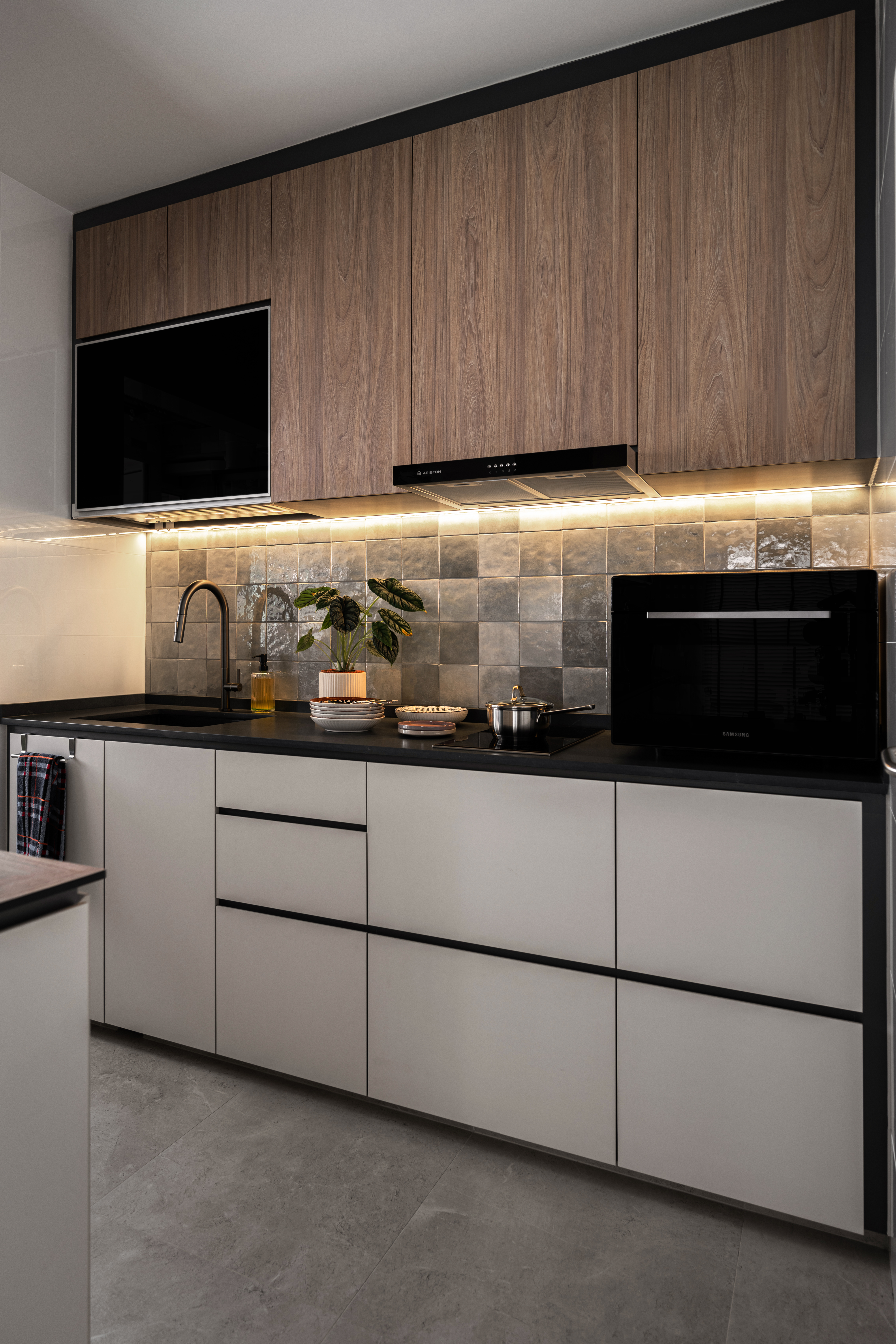 Modern Design - Kitchen - HDB 3 Room - Design by Ovon Design Pte Ltd