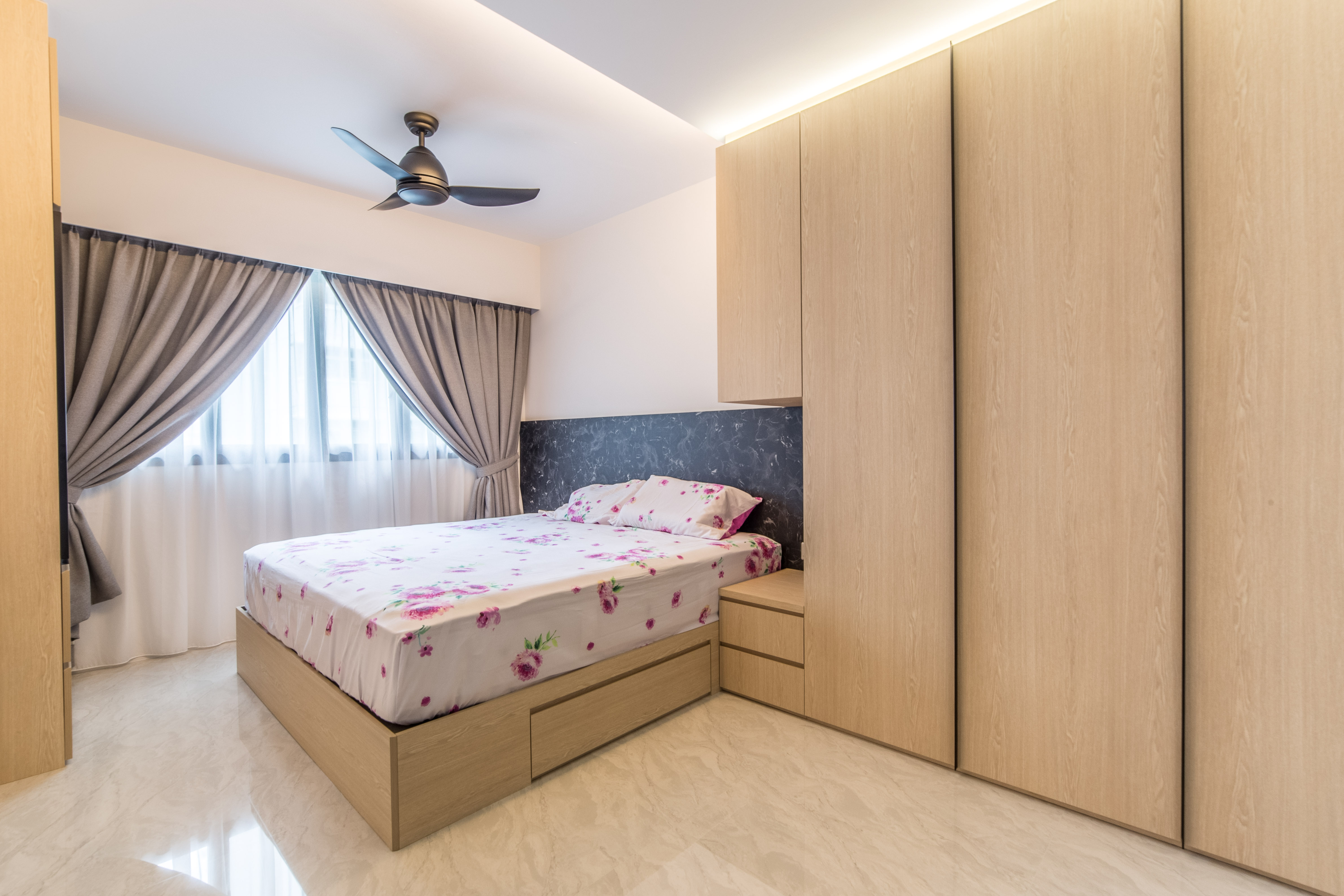 Contemporary Design - Bedroom - HDB 4 Room - Design by Ovon Design Pte Ltd