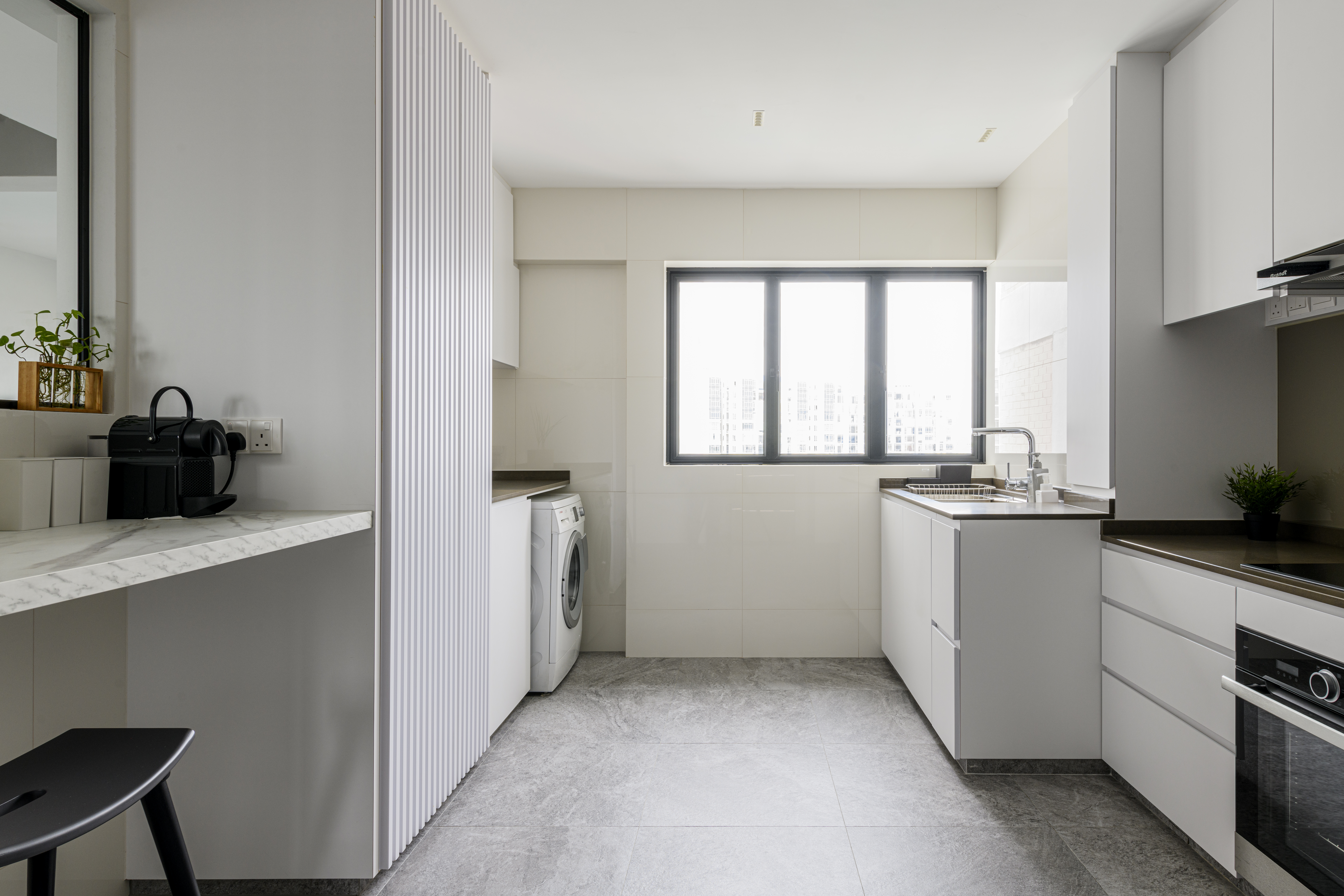 Contemporary Design - Kitchen - HDB Executive Apartment - Design by Ovon Design Pte Ltd