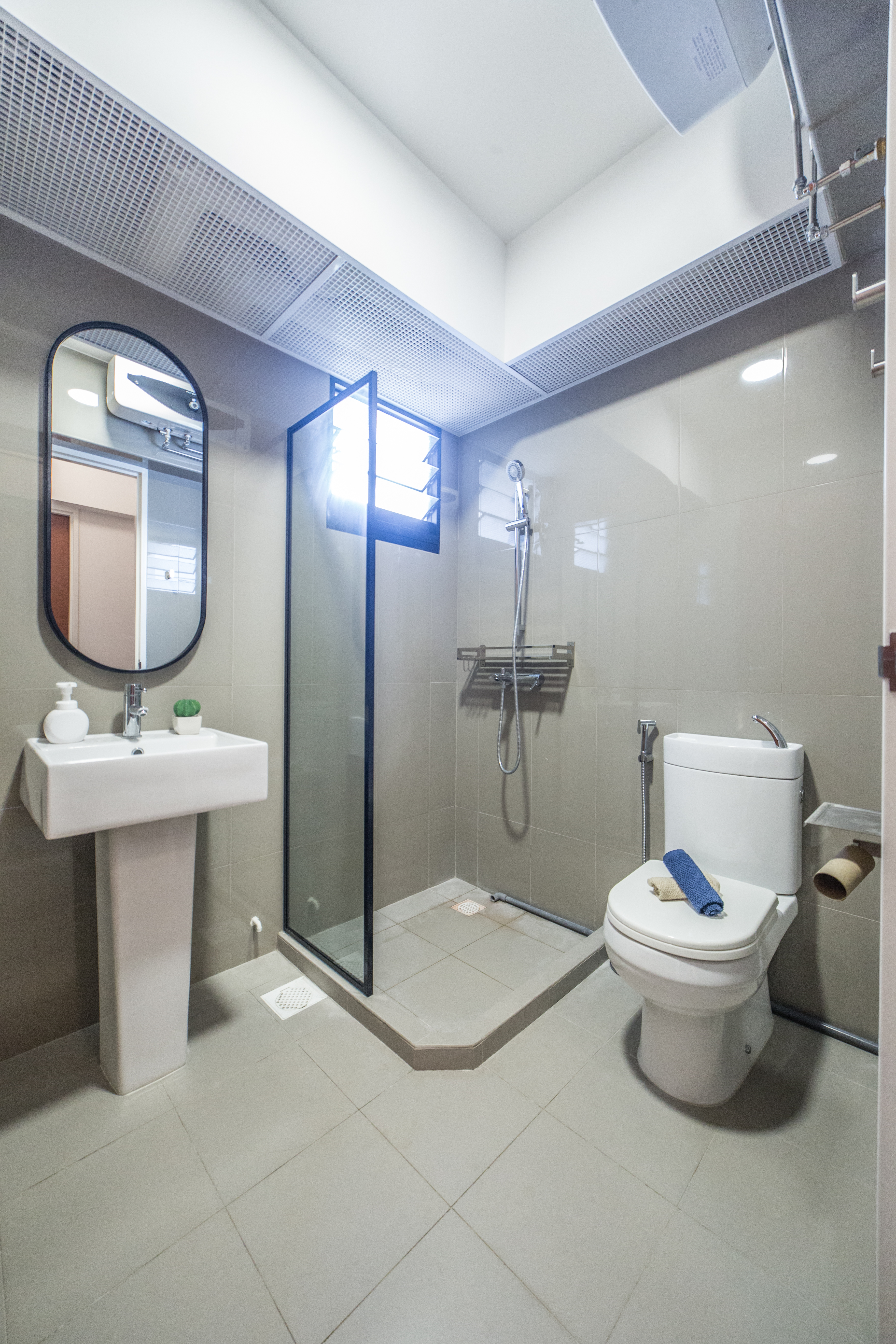 Scandinavian Design - Bathroom - HDB 5 Room - Design by Ovon Design Pte Ltd