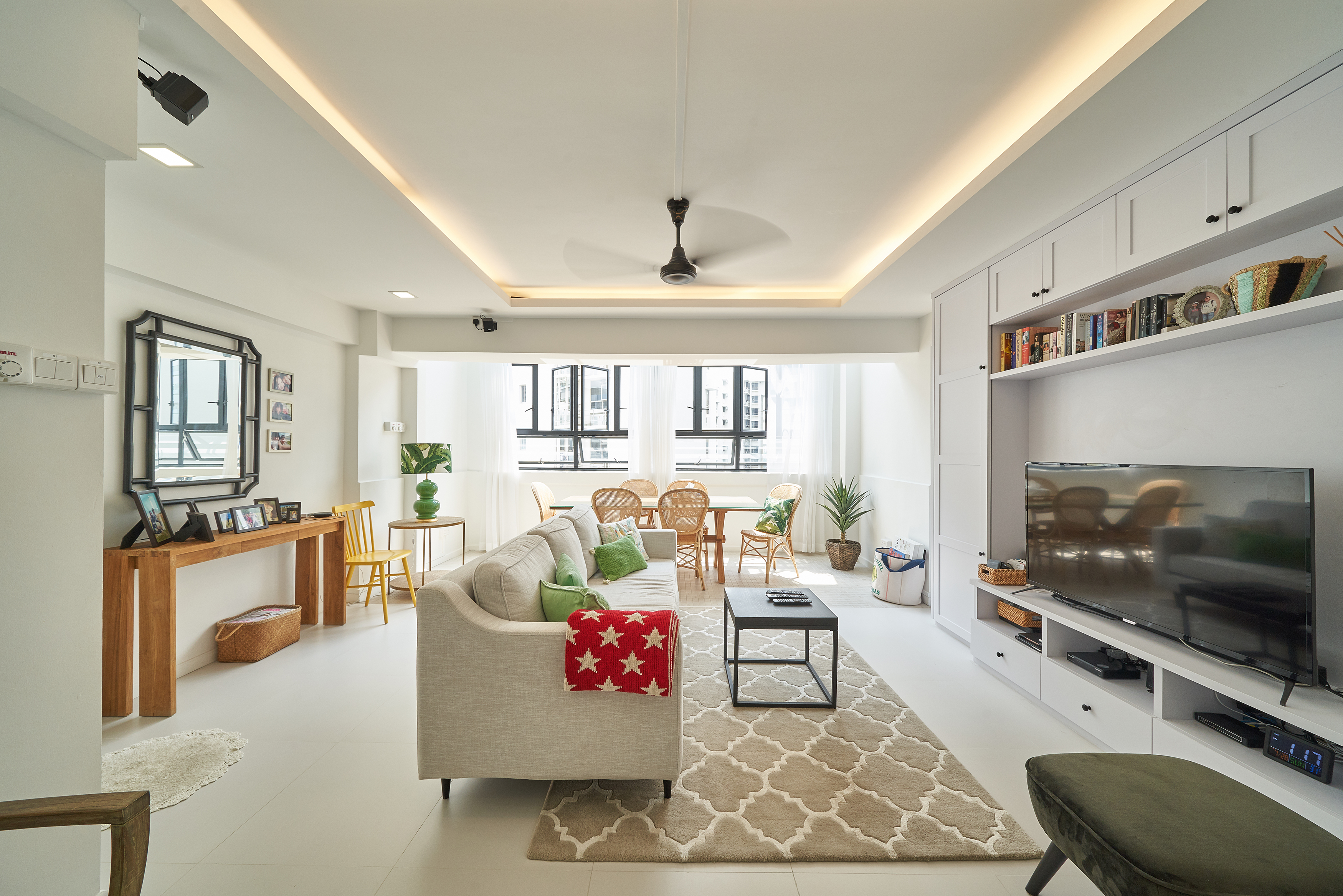 Modern Design - Living Room - HDB Executive Apartment - Design by Ovon Design Pte Ltd