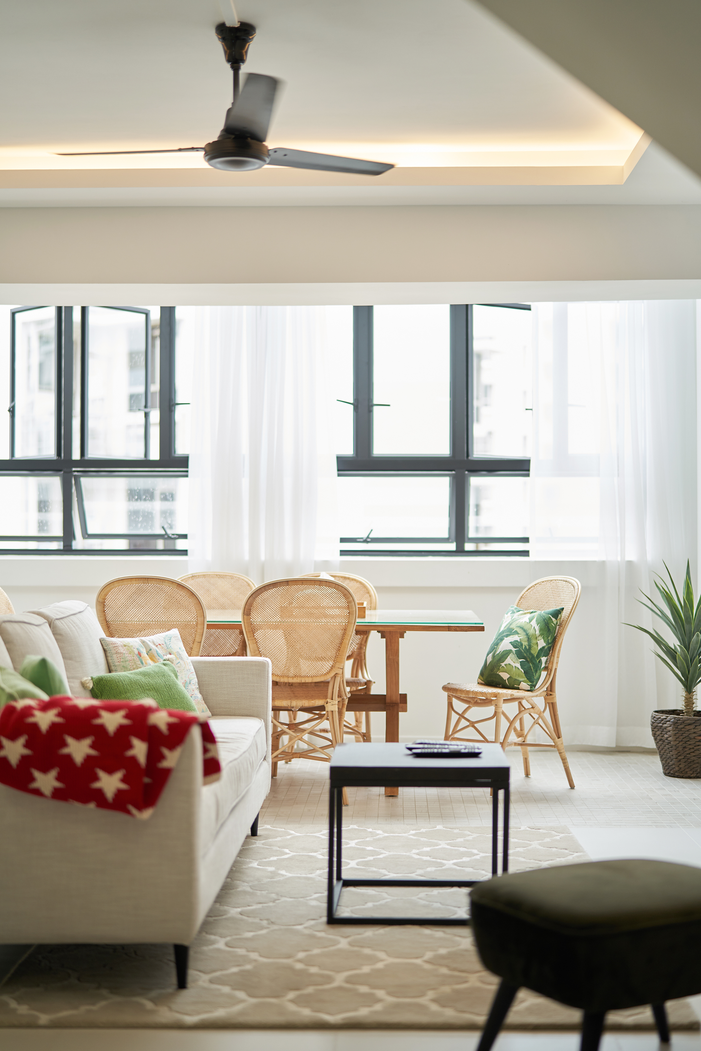 Modern Design - Living Room - HDB Executive Apartment - Design by Ovon Design Pte Ltd