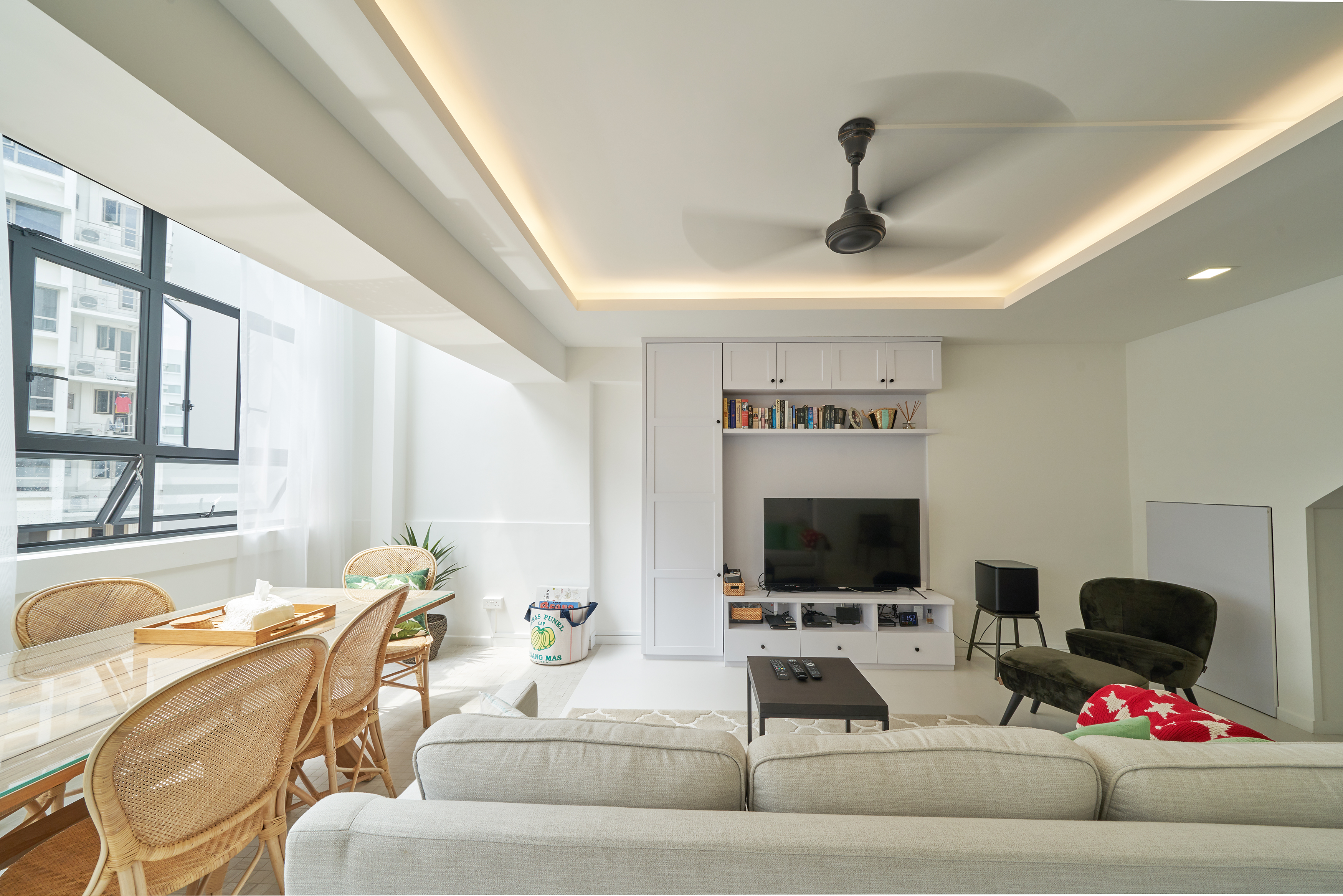 Modern Design - Living Room - HDB Executive Apartment - Design by Ovon Design Pte Ltd