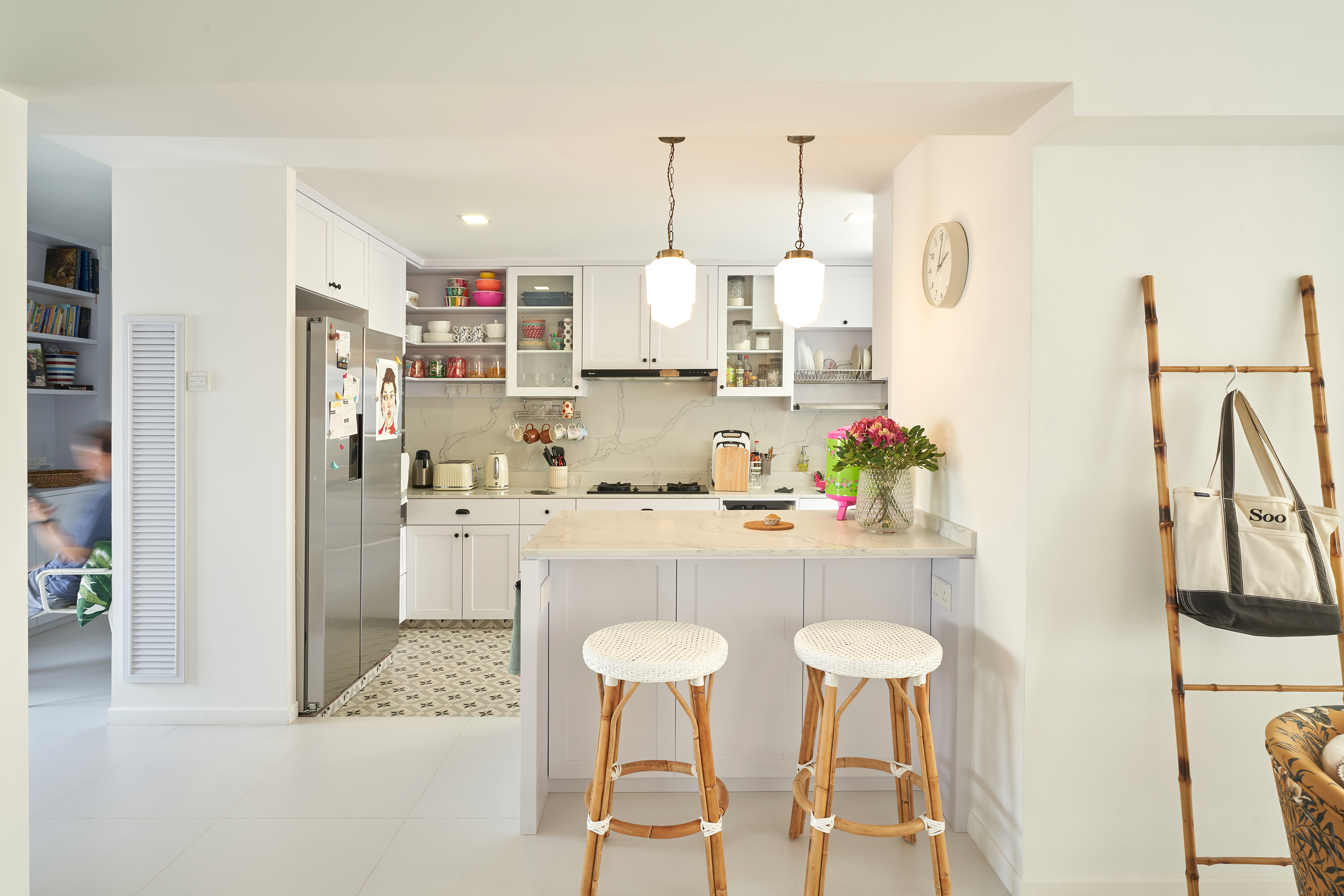 Modern Design - Kitchen - HDB Executive Apartment - Design by Ovon Design Pte Ltd