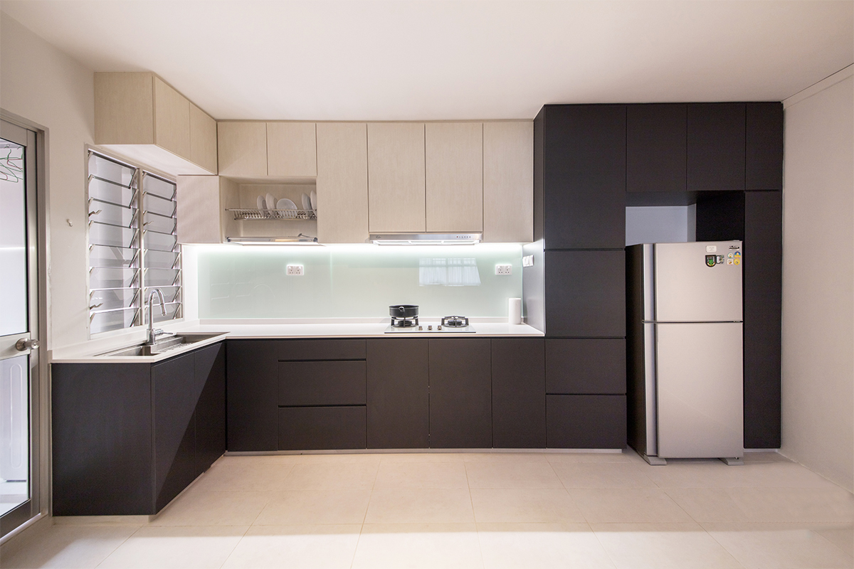 Contemporary Design - Kitchen - HDB 4 Room - Design by Ovon Design Pte Ltd