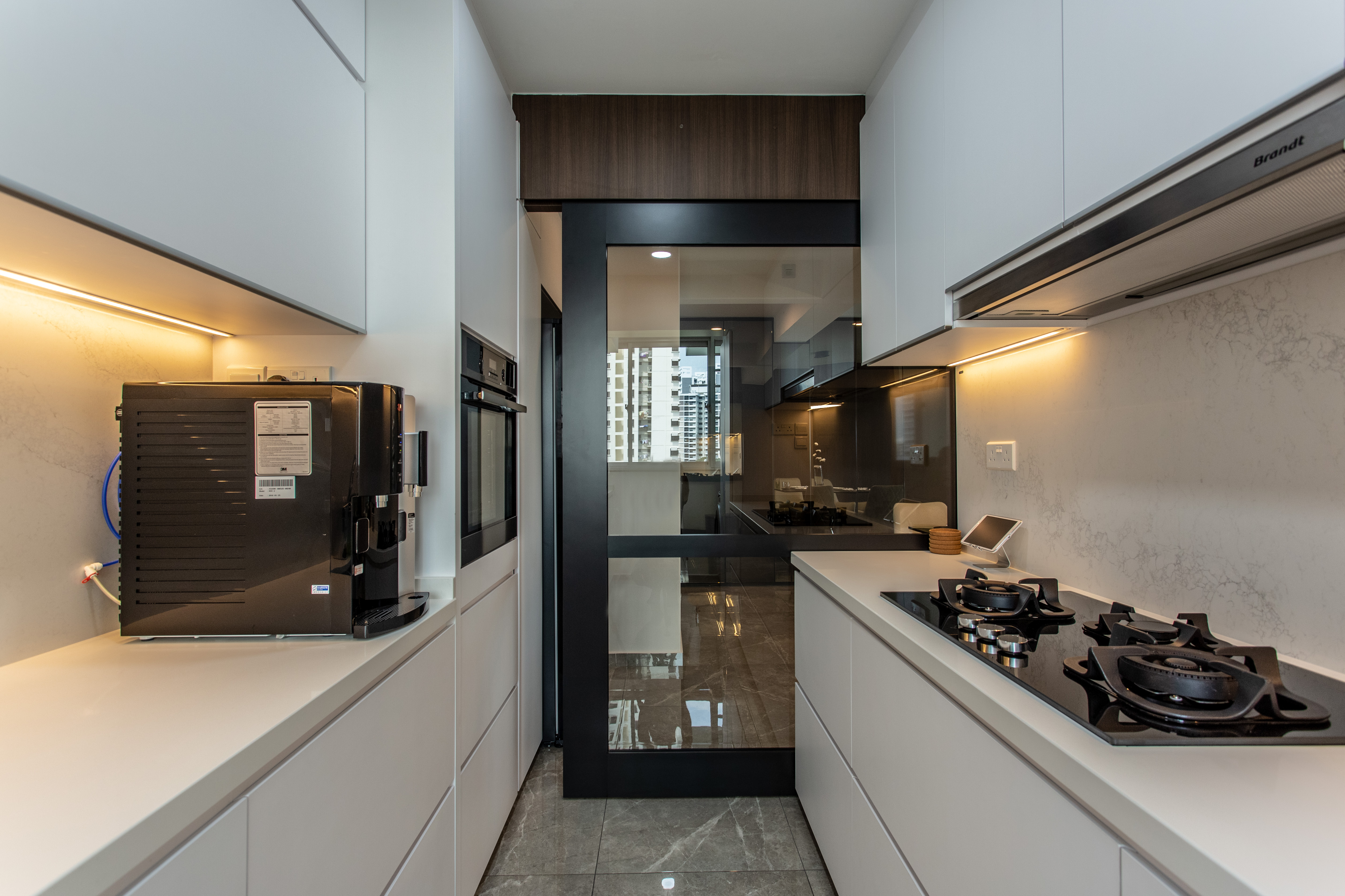Contemporary Design - Kitchen - HDB 4 Room - Design by Ovon Design Pte Ltd