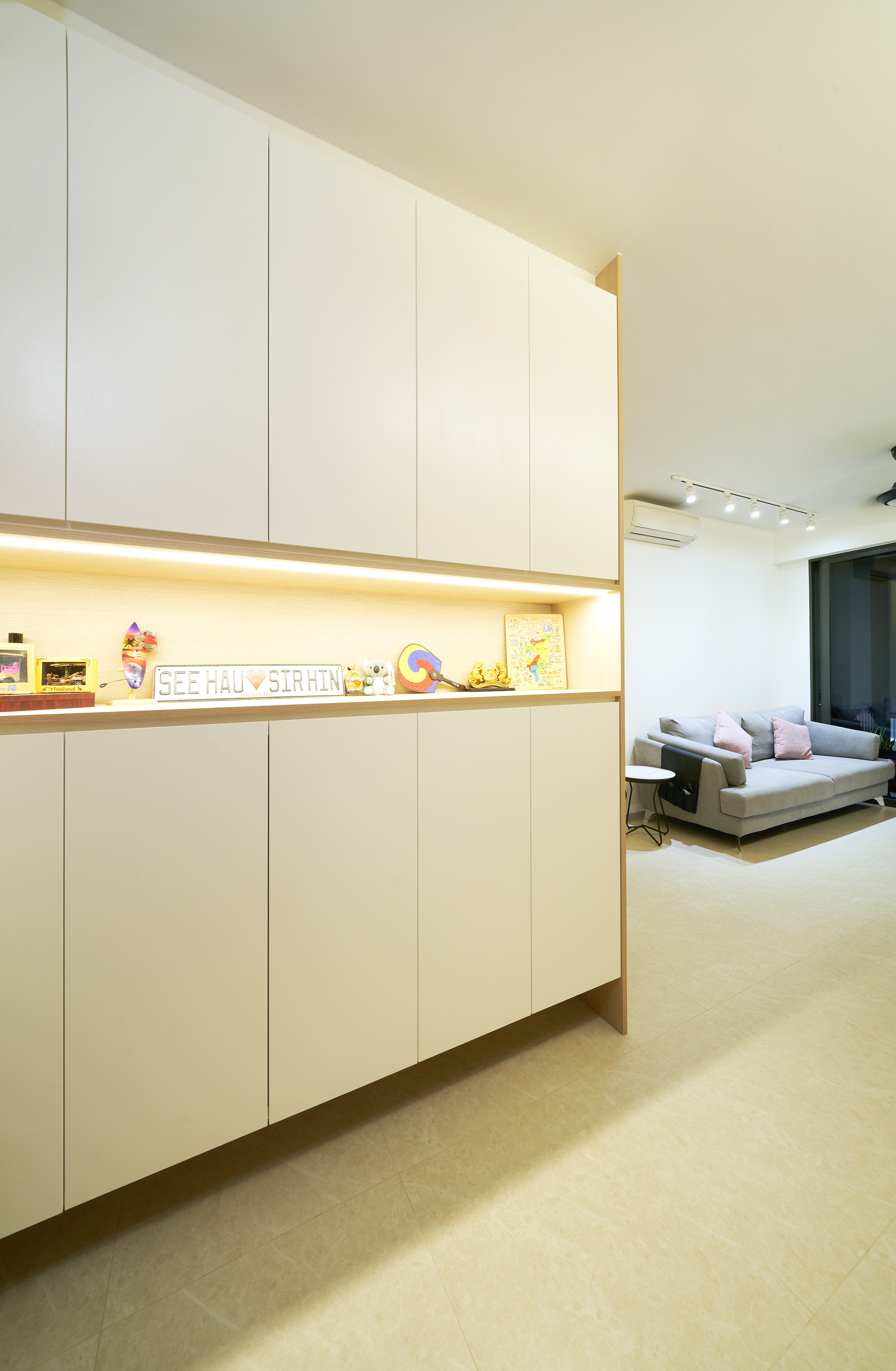 Modern Design - Living Room - Condominium - Design by Ovon Design Pte Ltd