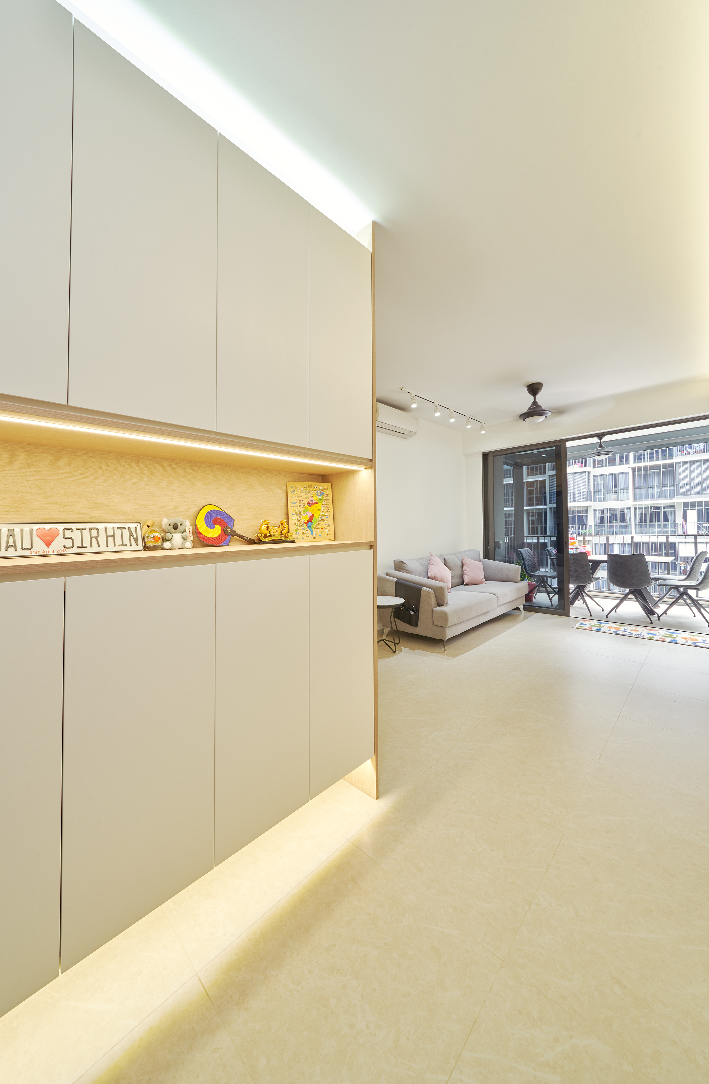 Modern Design - Living Room - Condominium - Design by Ovon Design Pte Ltd