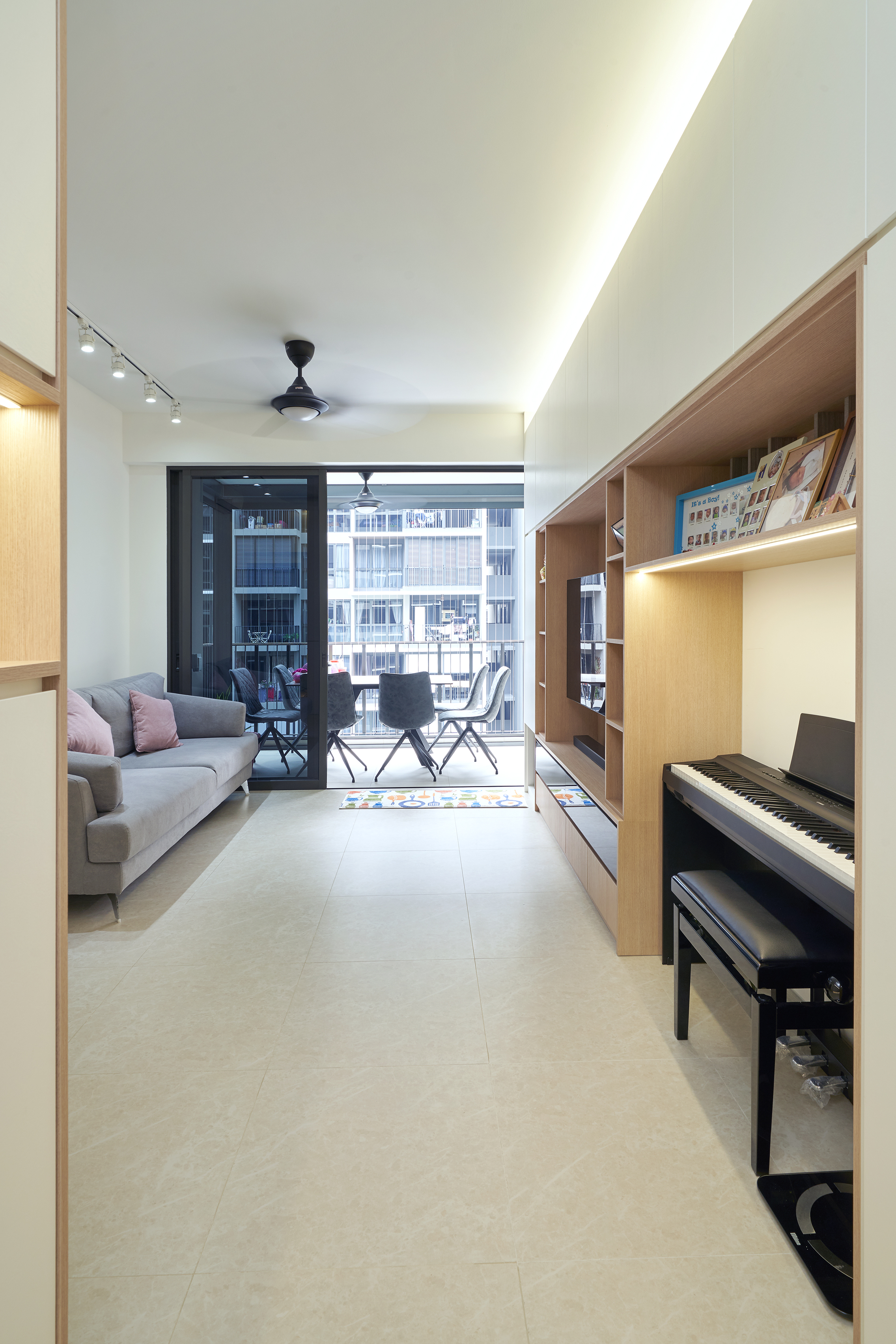 Modern Design - Living Room - Condominium - Design by Ovon Design Pte Ltd