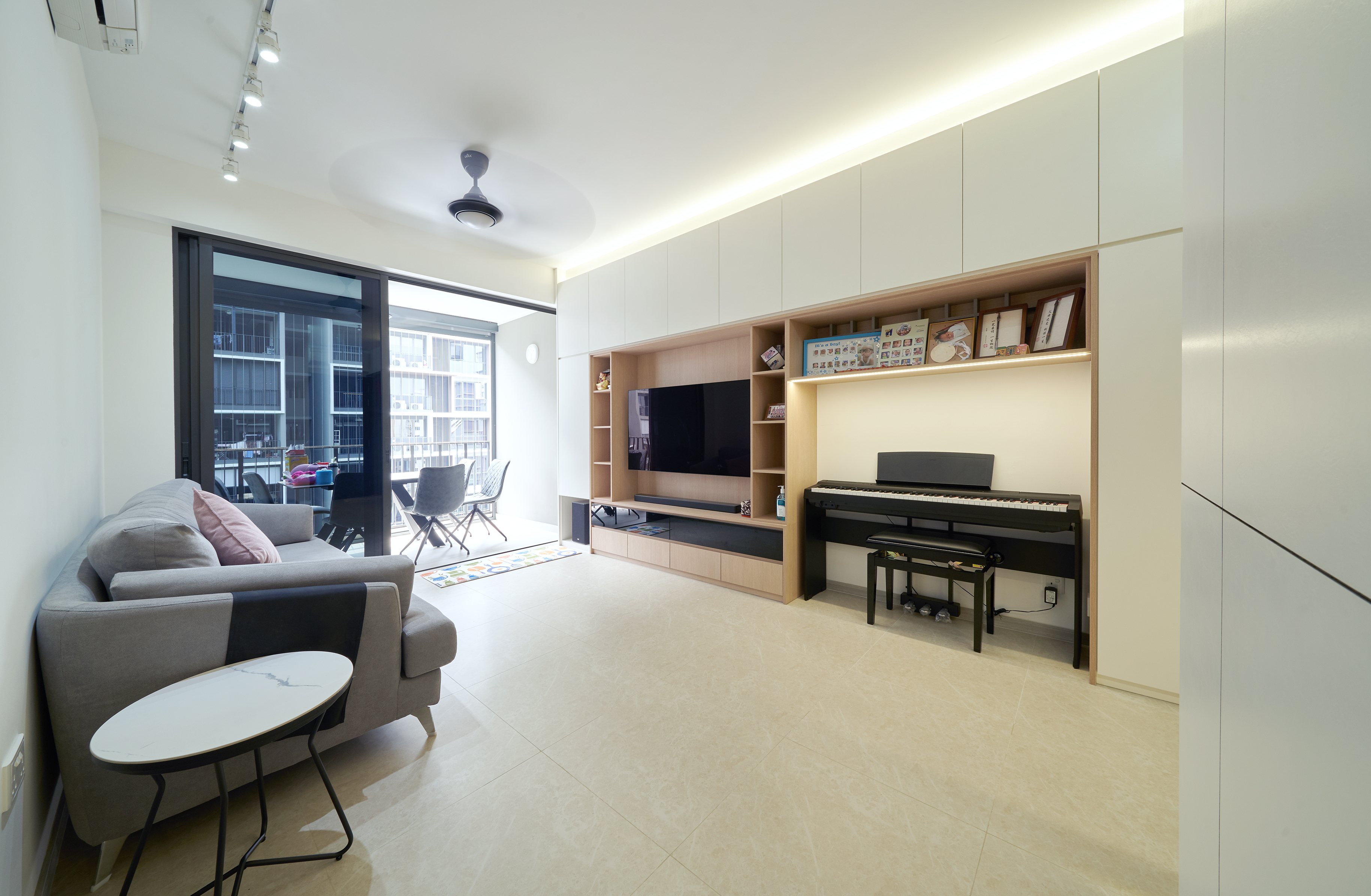 Modern Design - Living Room - Condominium - Design by Ovon Design Pte Ltd