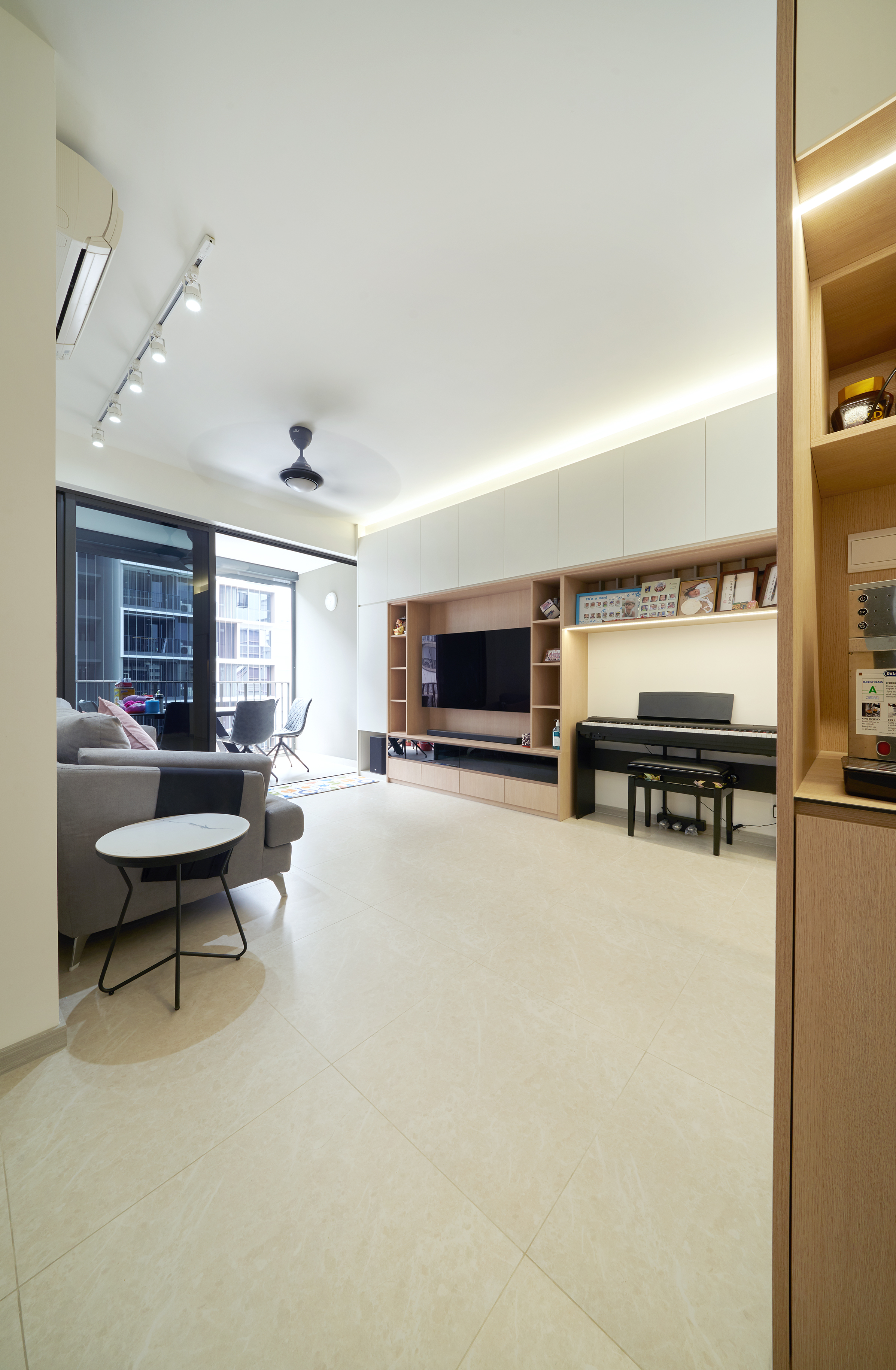 Modern Design - Living Room - Condominium - Design by Ovon Design Pte Ltd