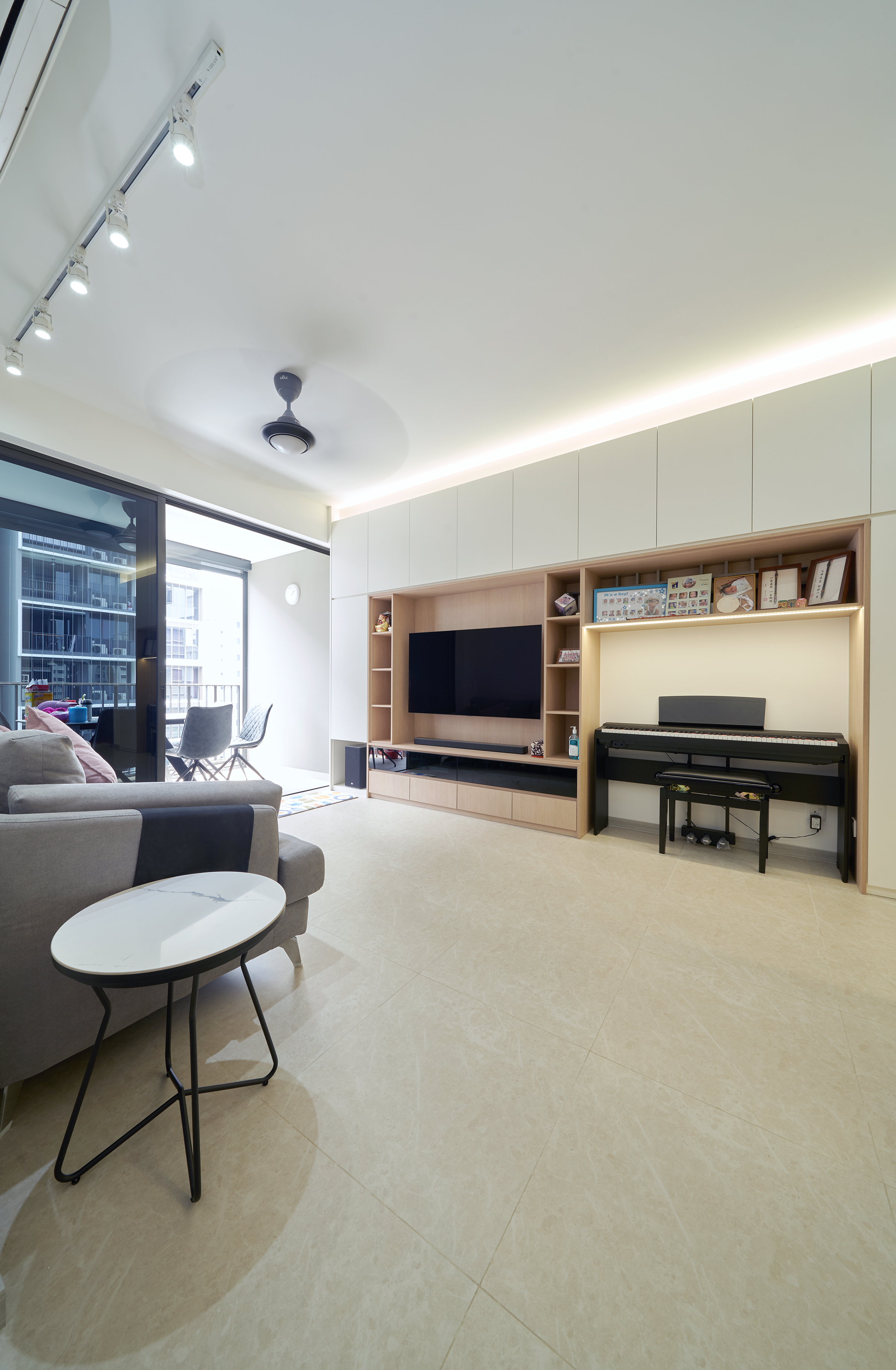 Modern Design - Living Room - Condominium - Design by Ovon Design Pte Ltd