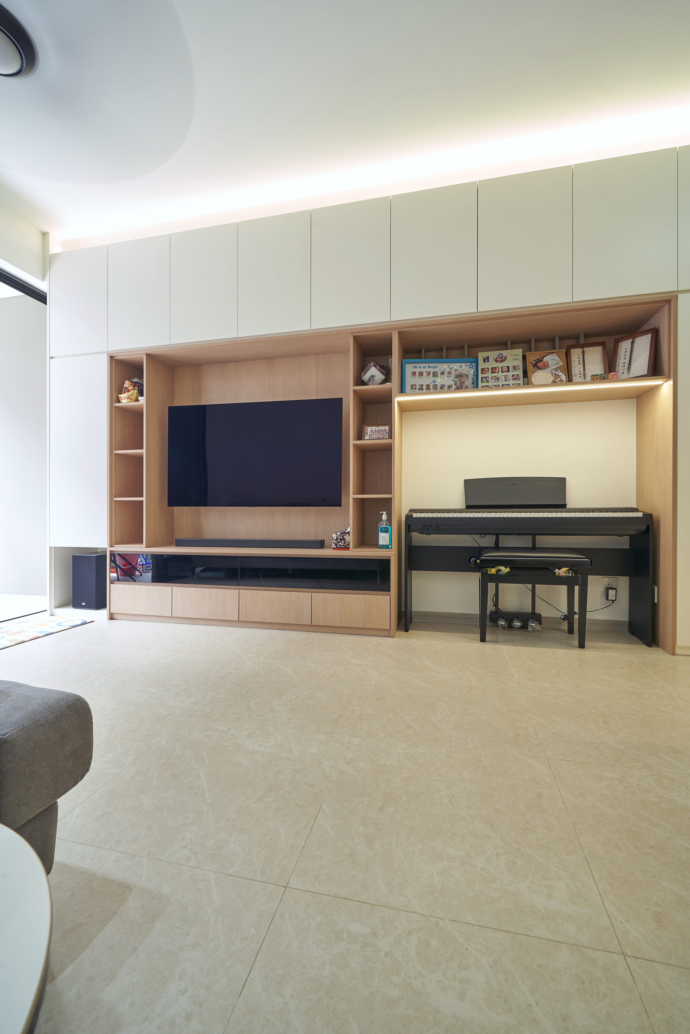 Modern Design - Living Room - Condominium - Design by Ovon Design Pte Ltd