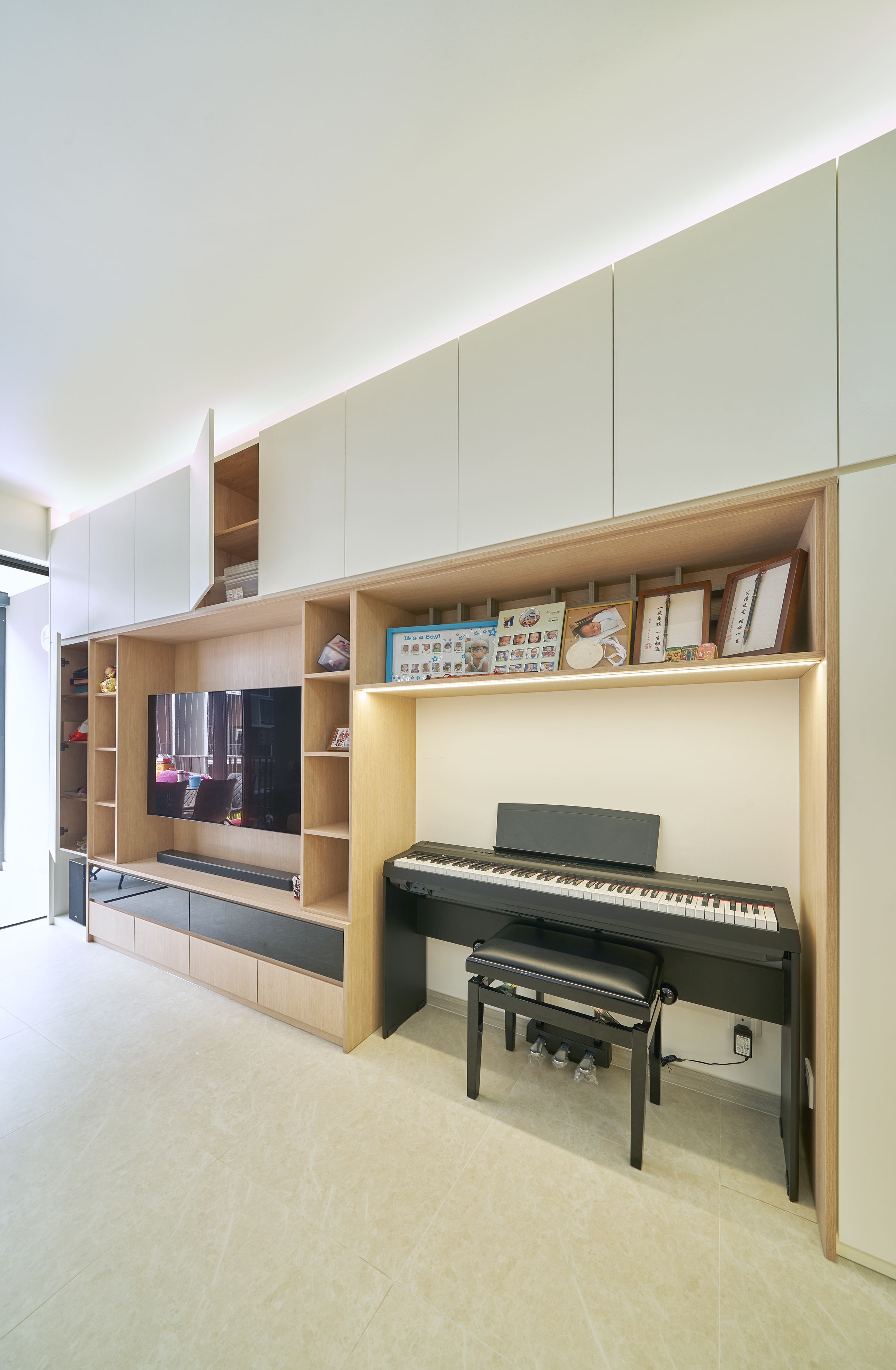 Modern Design - Living Room - Condominium - Design by Ovon Design Pte Ltd