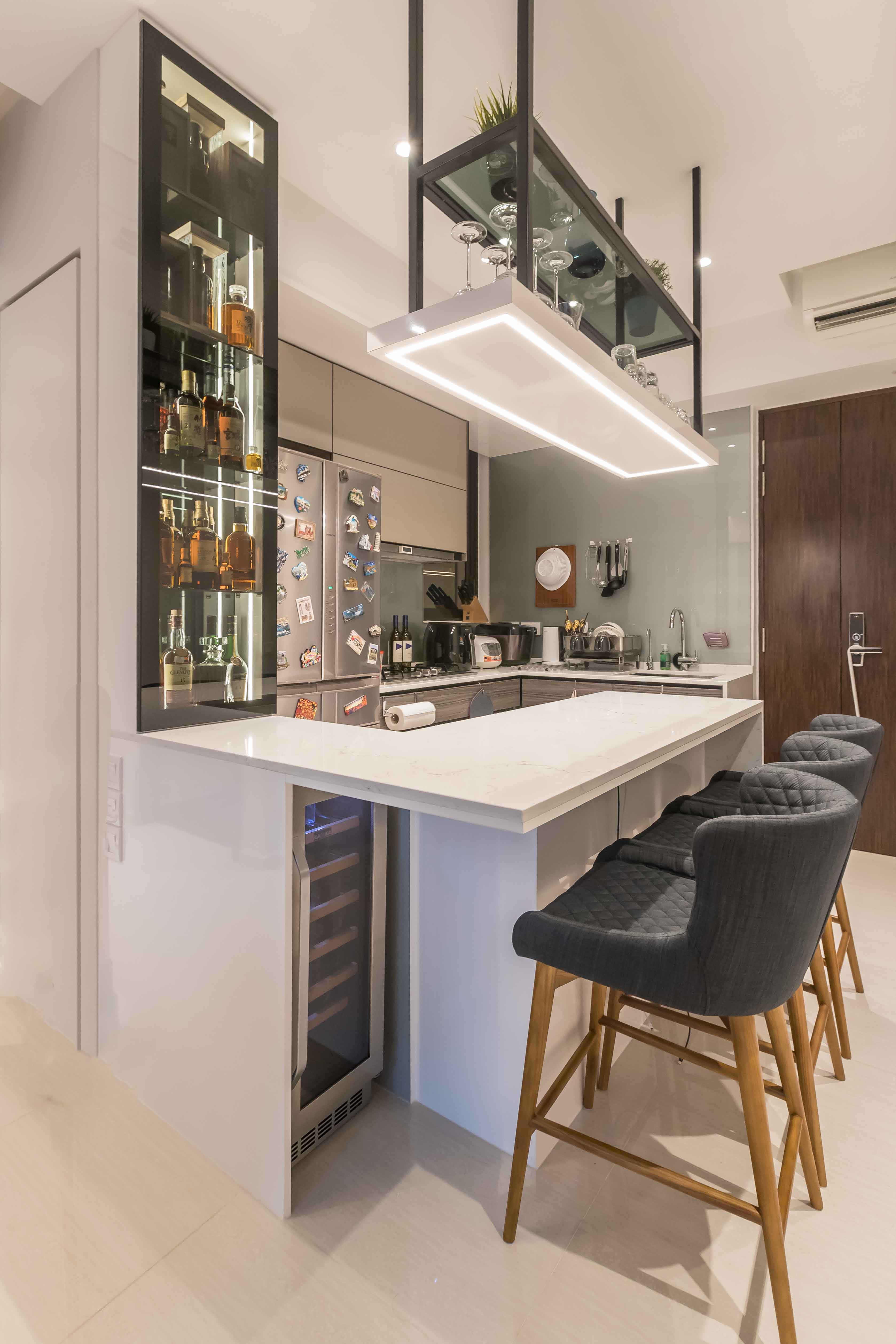 Contemporary, Modern Design - Kitchen - Condominium - Design by PJ DESIGNWORKS PTE LTD