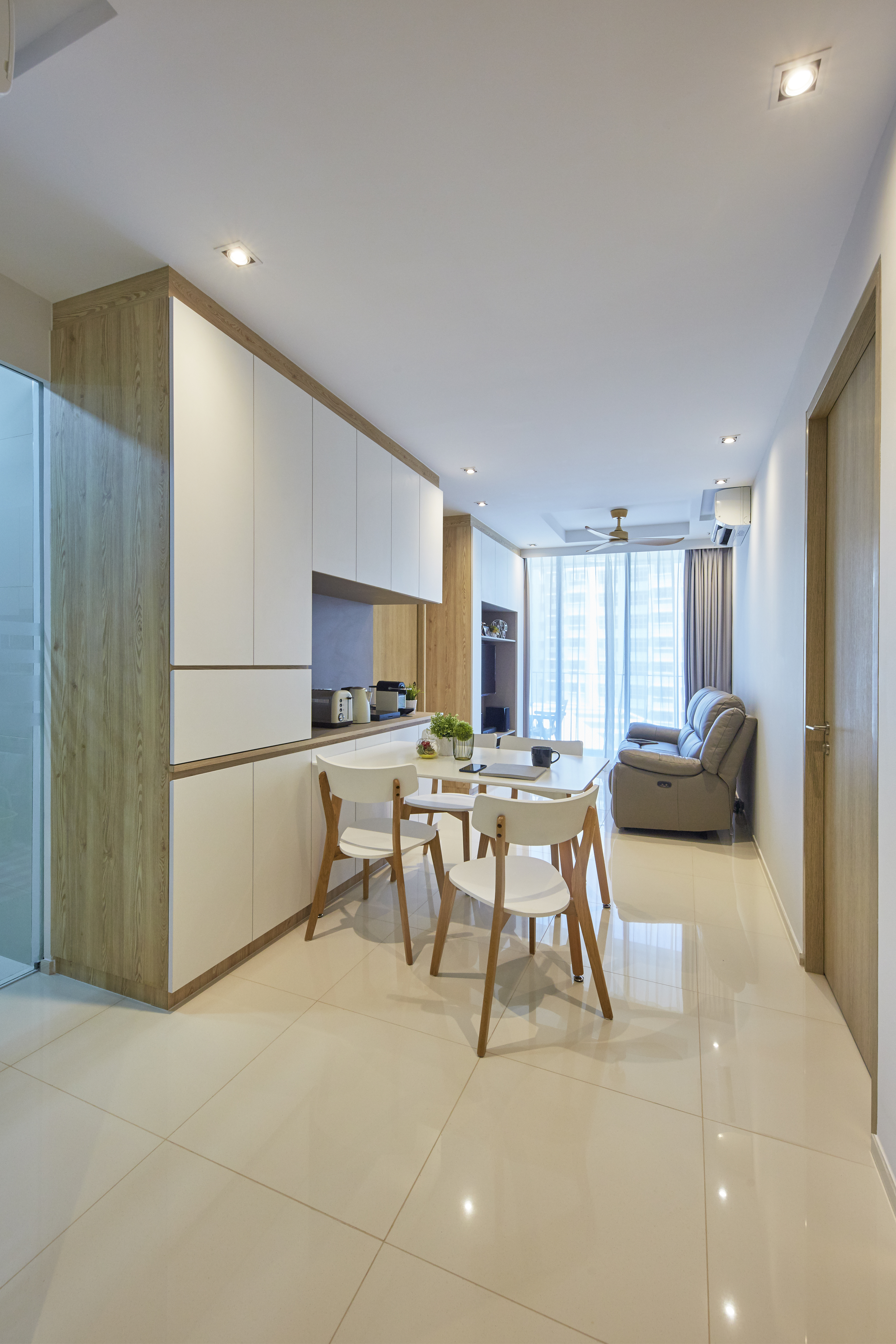 Minimalist, Modern Design - Dining Room - Condominium - Design by Plus Interior Studio Pte Ltd