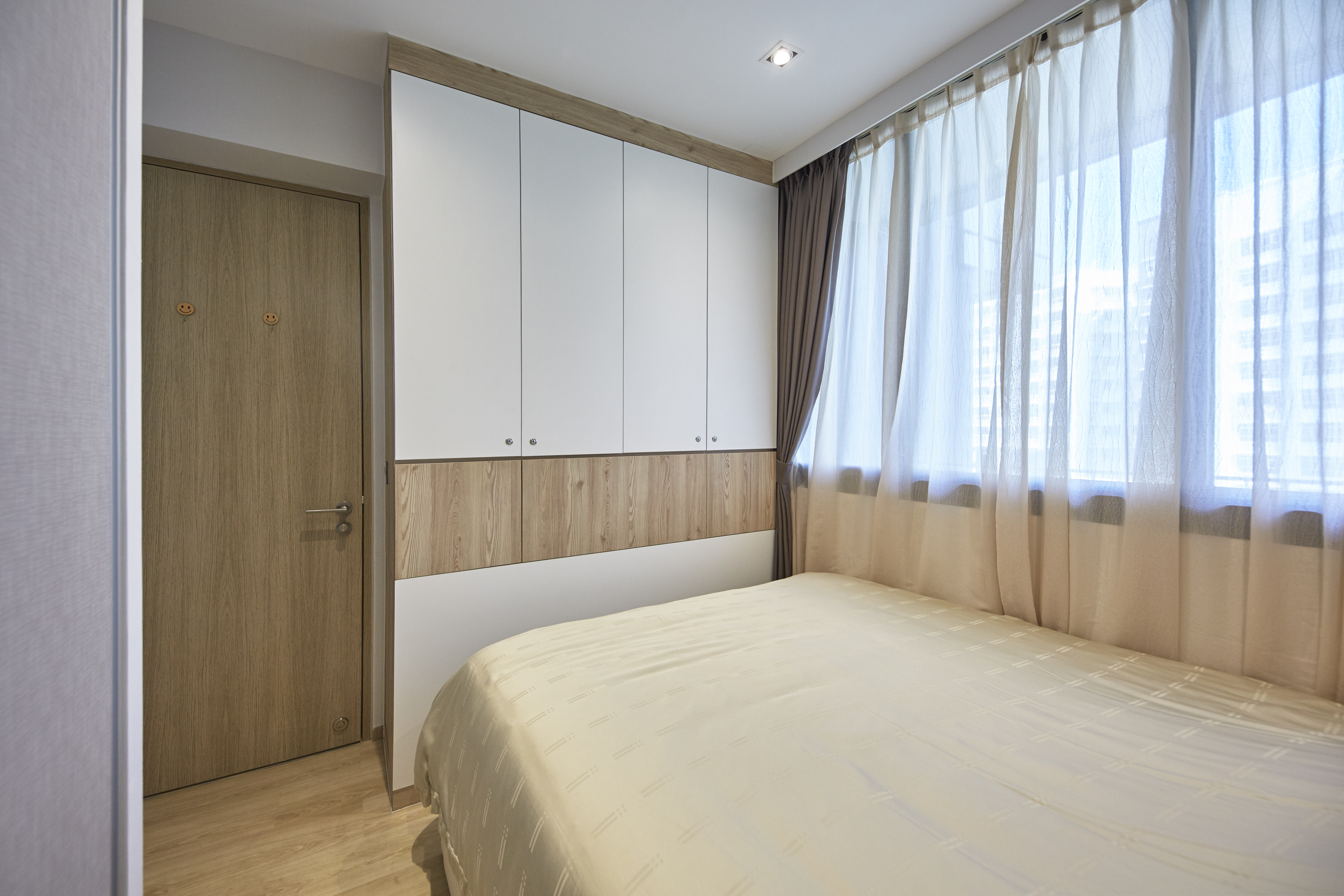 Minimalist, Modern Design - Bedroom - Condominium - Design by Plus Interior Studio Pte Ltd