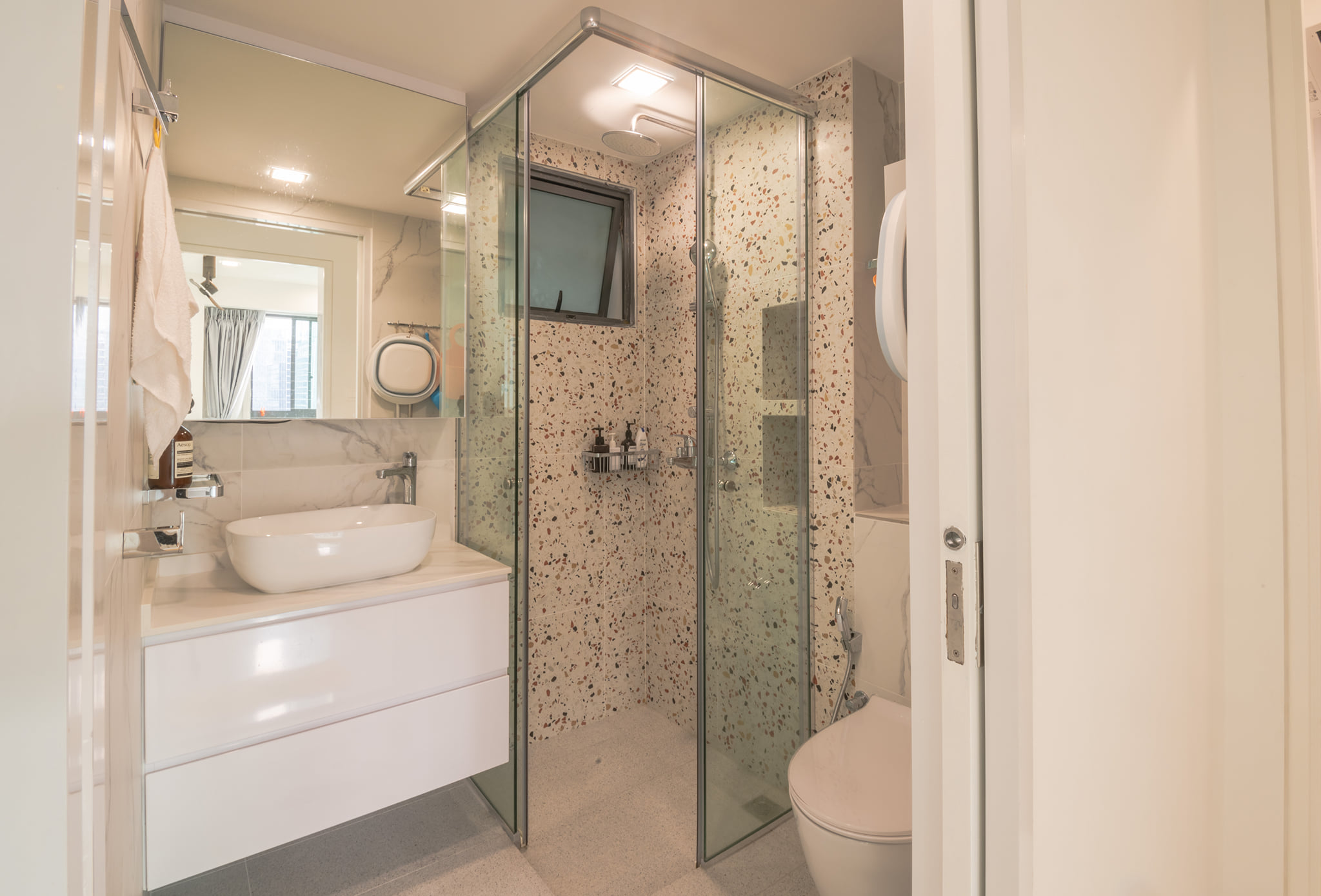 Minimalist Design - Bathroom - HDB 5 Room - Design by PHD Posh Home Design Pte Ltd