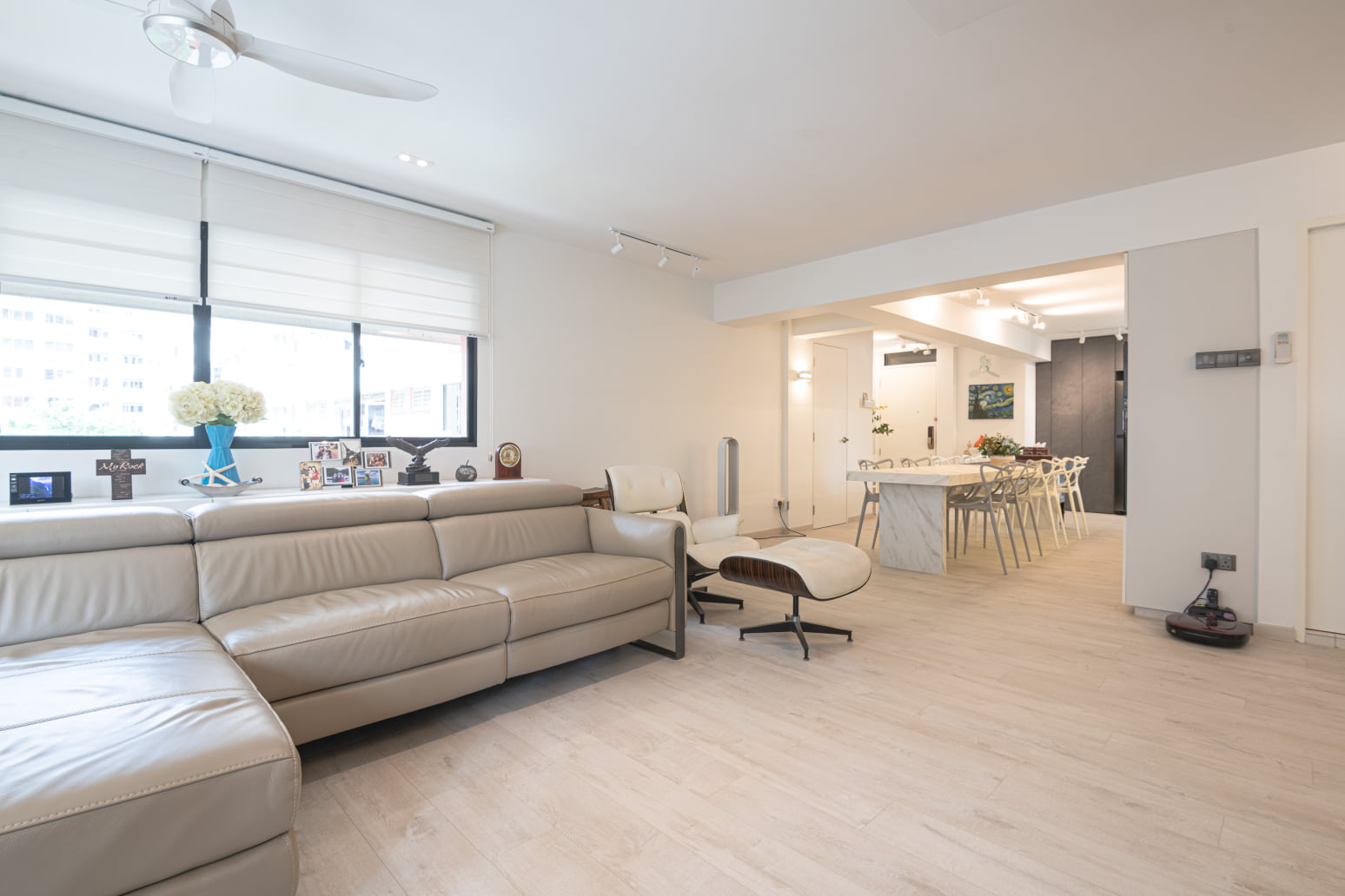 Minimalist Design - Living Room - HDB 5 Room - Design by PHD Posh Home Design Pte Ltd