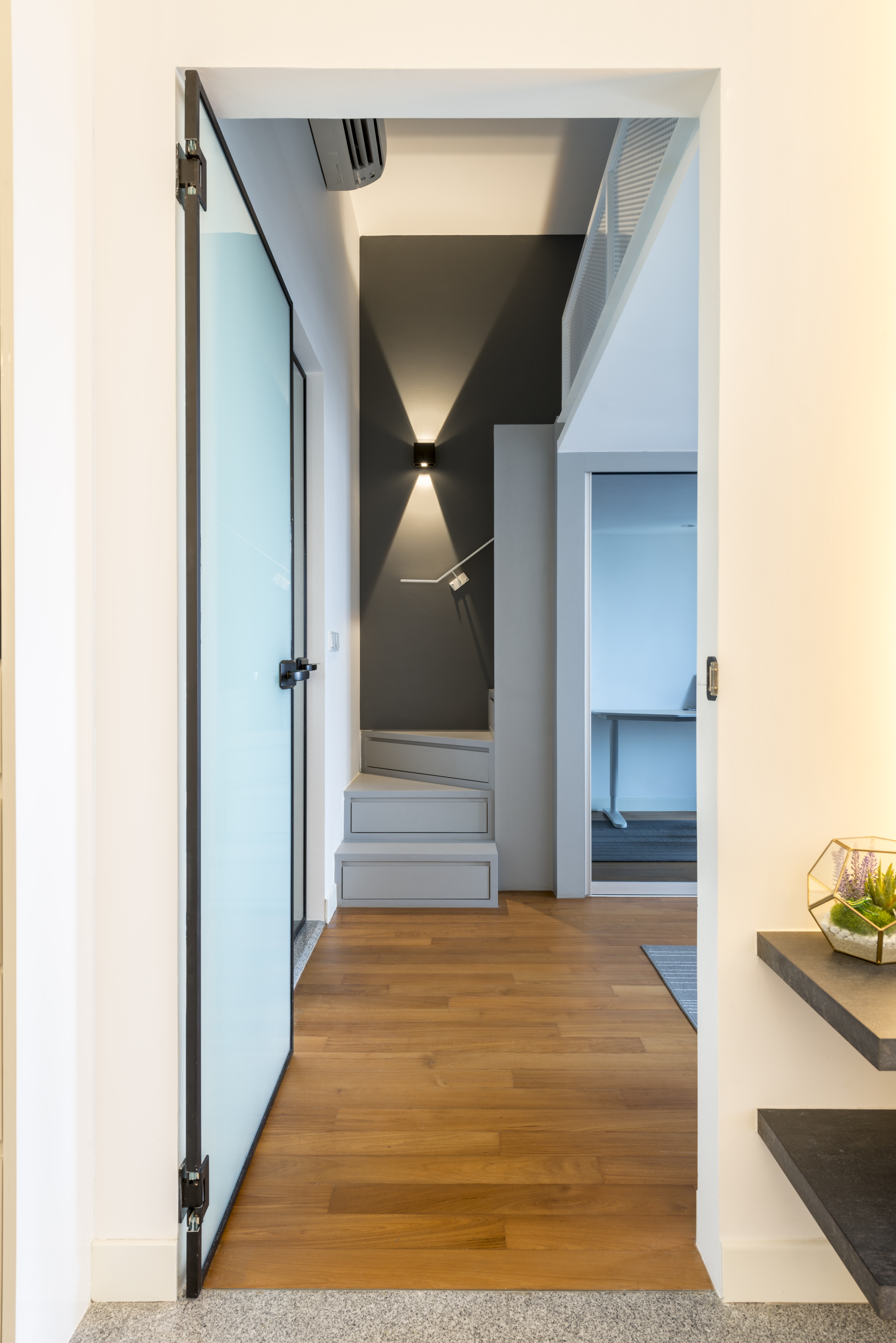 Classical, Modern Design - Bedroom - Condominium - Design by Posh Living Interior Design Pte Ltd