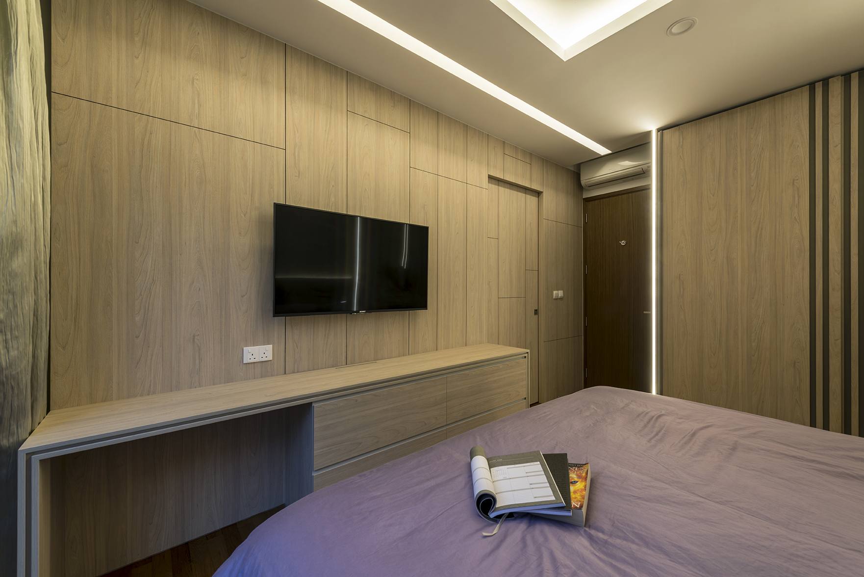 Contemporary, Modern Design - Bedroom - Landed House - Design by Posh Living Interior Design Pte Ltd