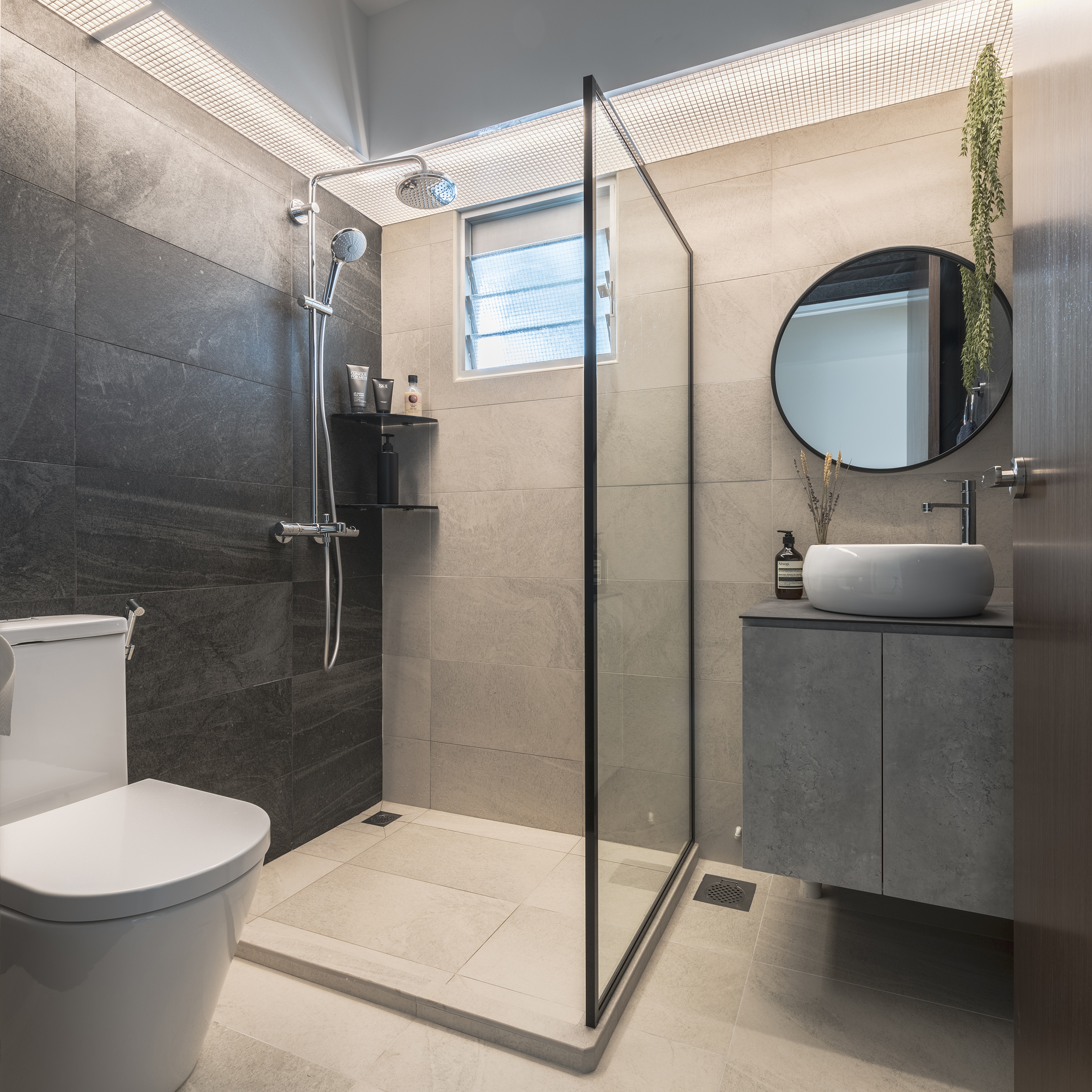 Contemporary Design - Bathroom - HDB 4 Room - Design by Projectguru Pte Ltd