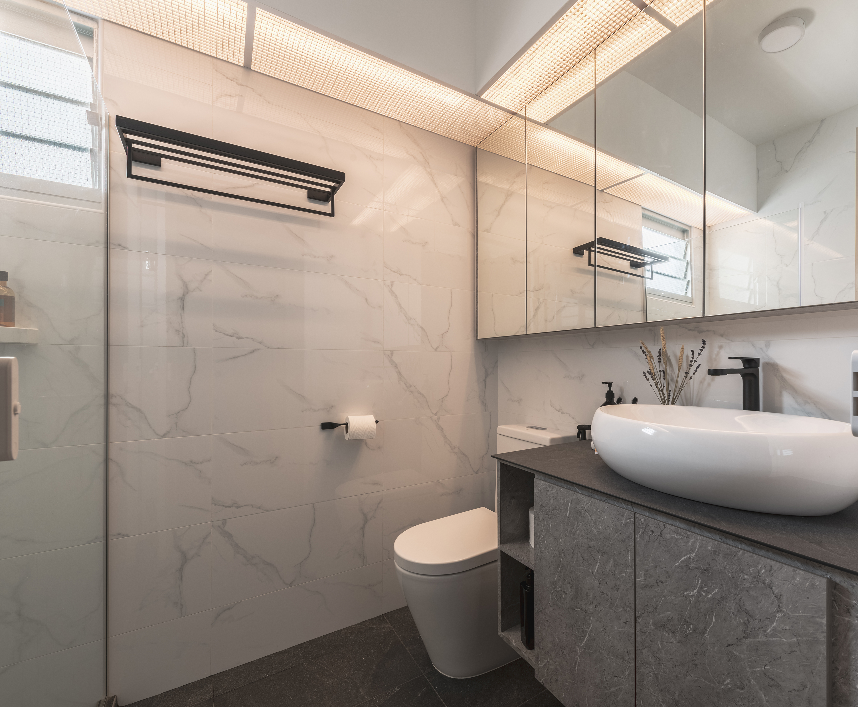 Contemporary Design - Bathroom - HDB 4 Room - Design by Projectguru Pte Ltd