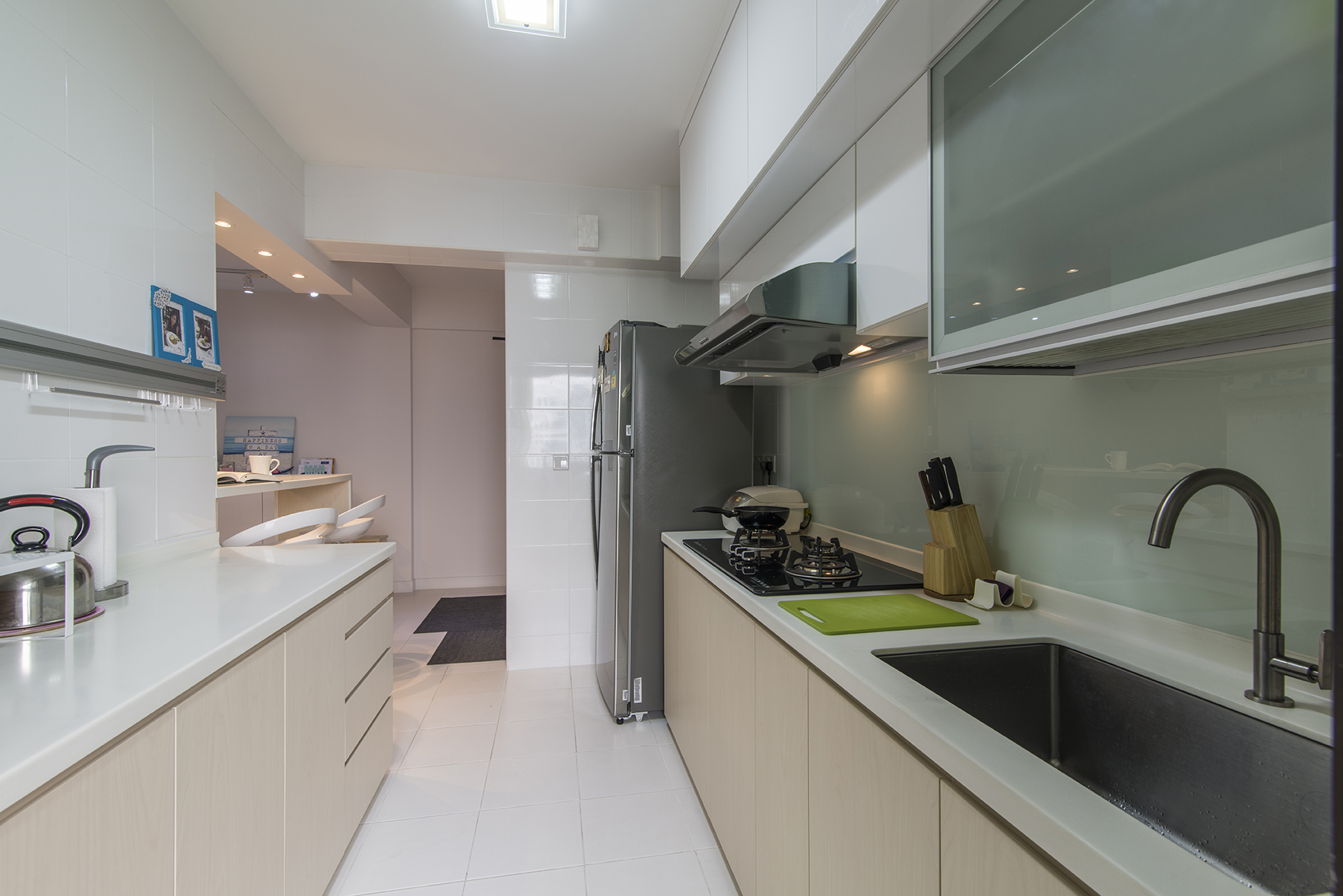 Contemporary Design - Kitchen - HDB 4 Room - Design by Promax Design Pte Ltd