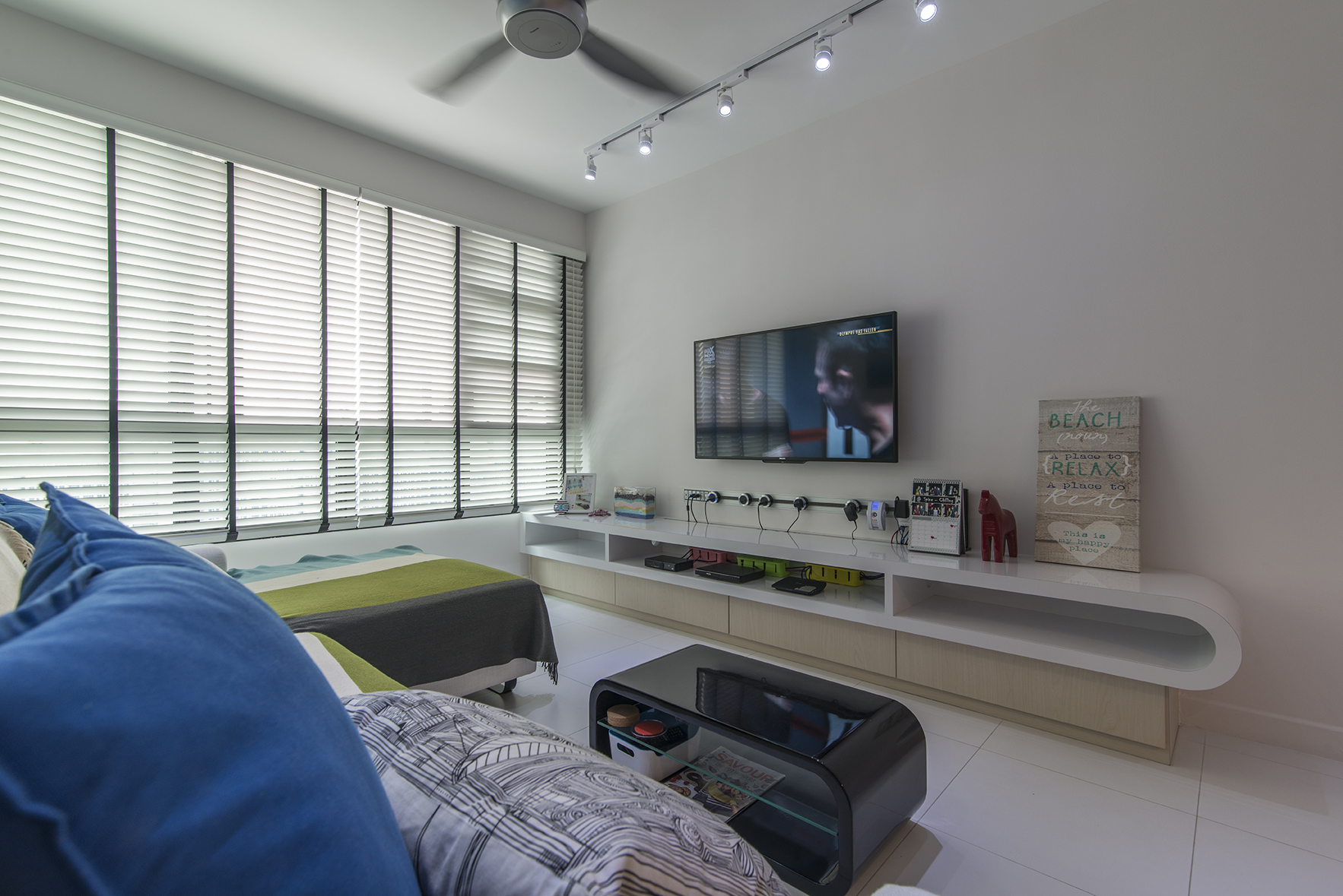 Contemporary Design - Living Room - HDB 4 Room - Design by Promax Design Pte Ltd