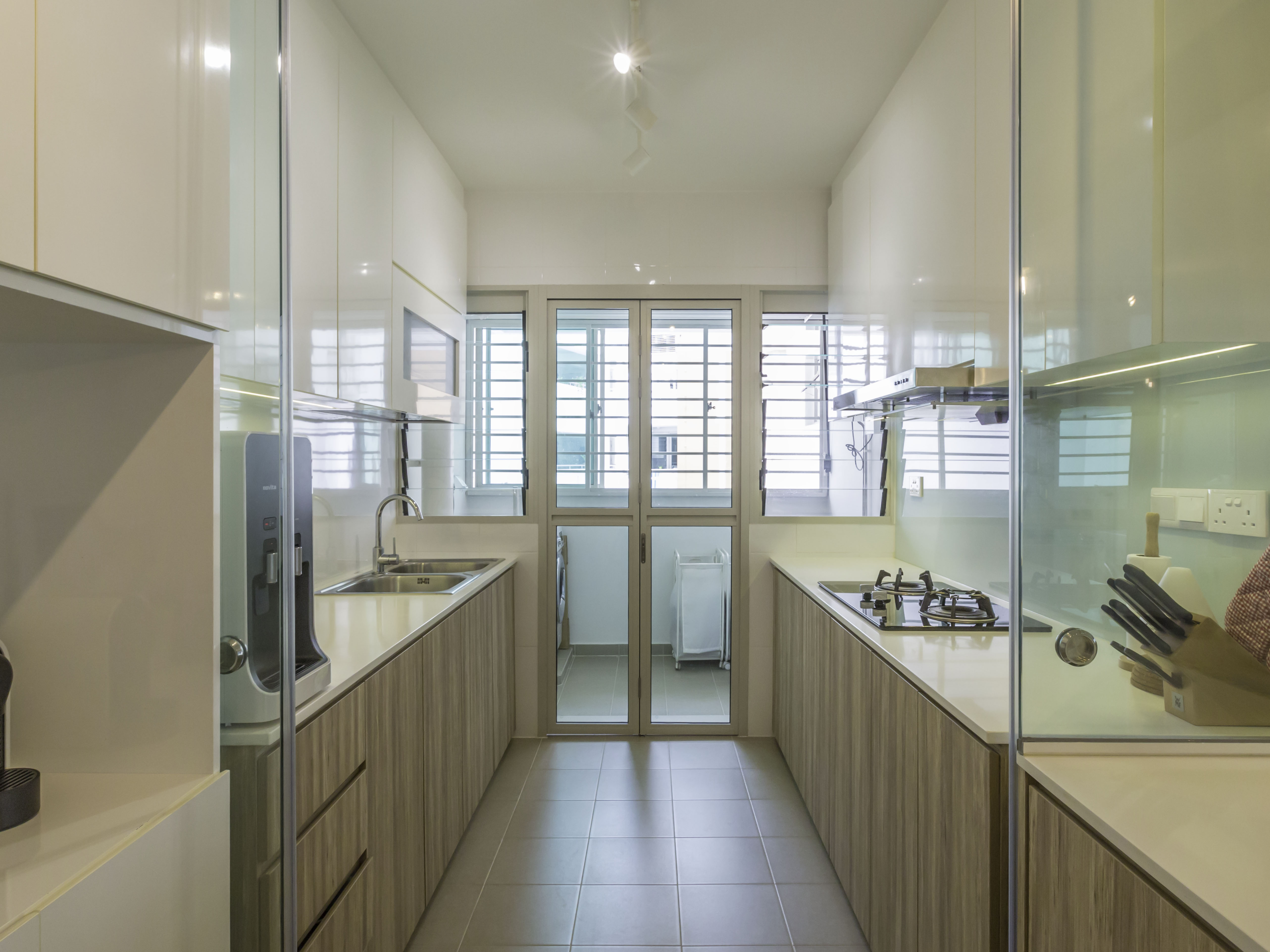 Contemporary, Modern Design - Kitchen - HDB 4 Room - Design by Quirky Haus Pte Ltd