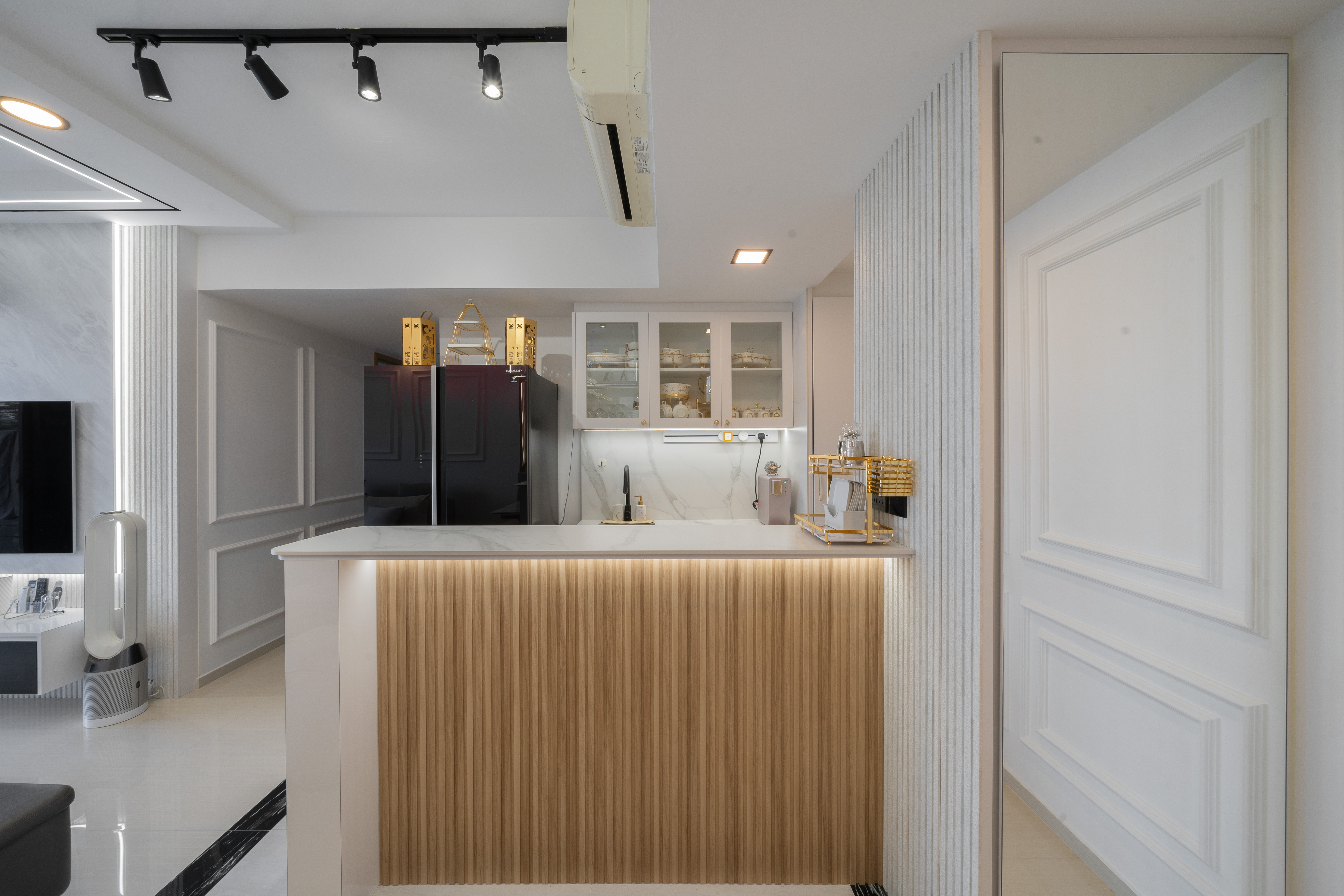 Classical, Modern, Victorian Design - Kitchen - Condominium - Design by Renozone Interior Design House