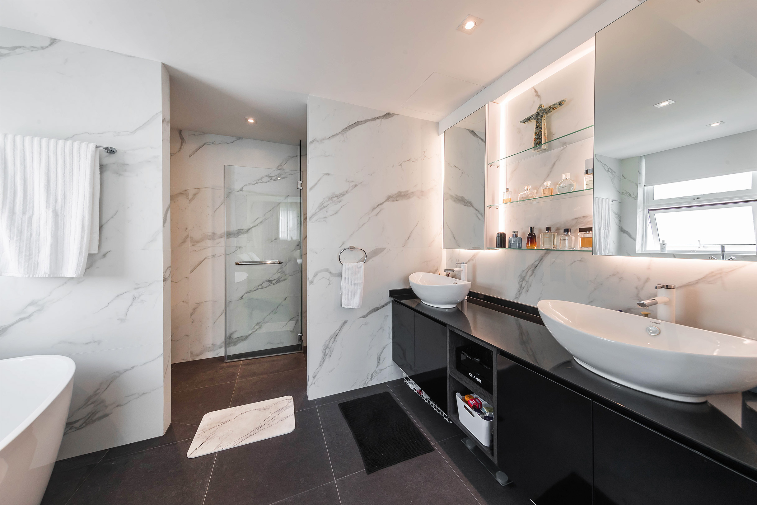Modern Design - Bathroom - Condominium - Design by Renozone Interior Design House