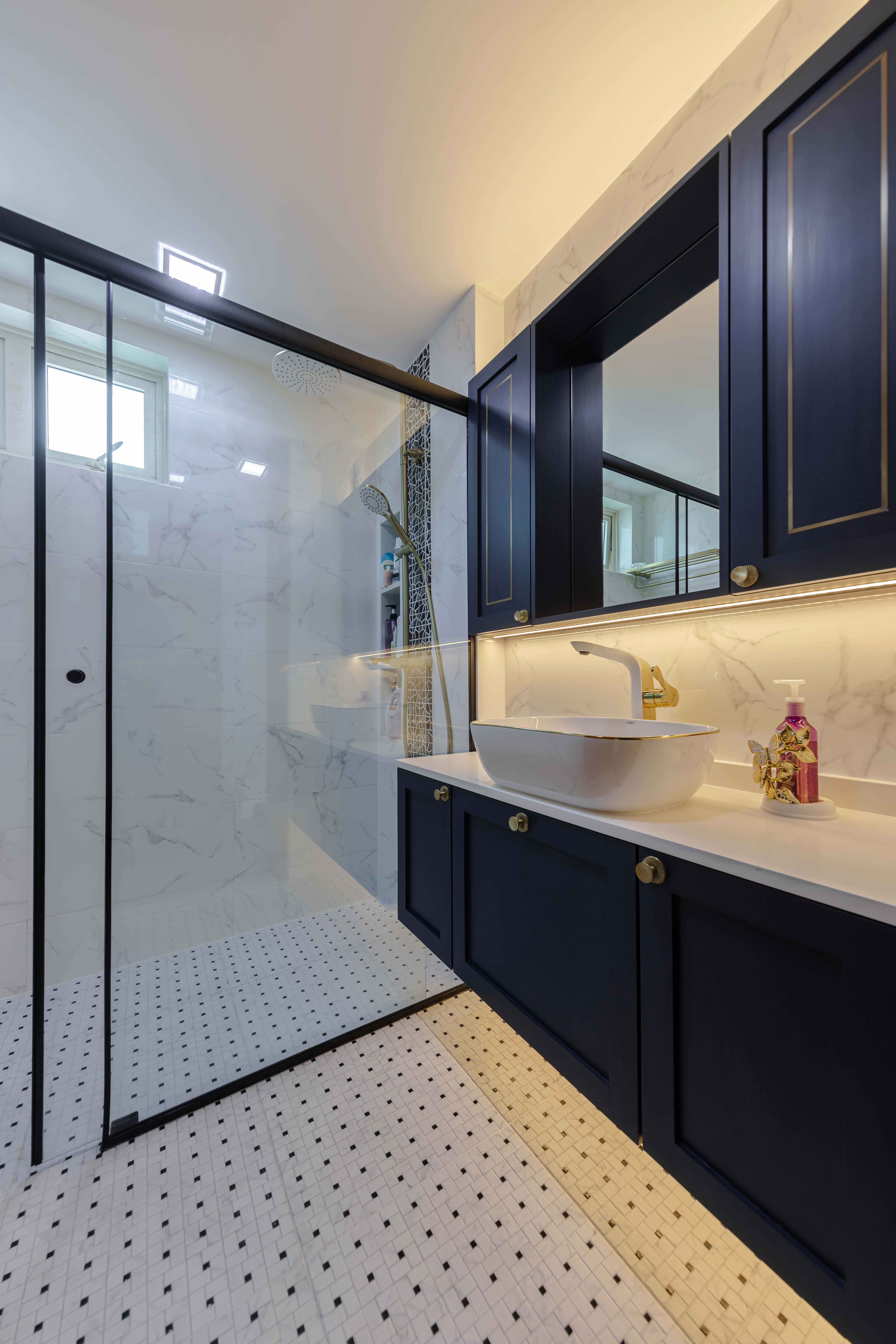 Classical, Contemporary, Victorian Design - Bathroom - Condominium - Design by Renozone Interior Design House