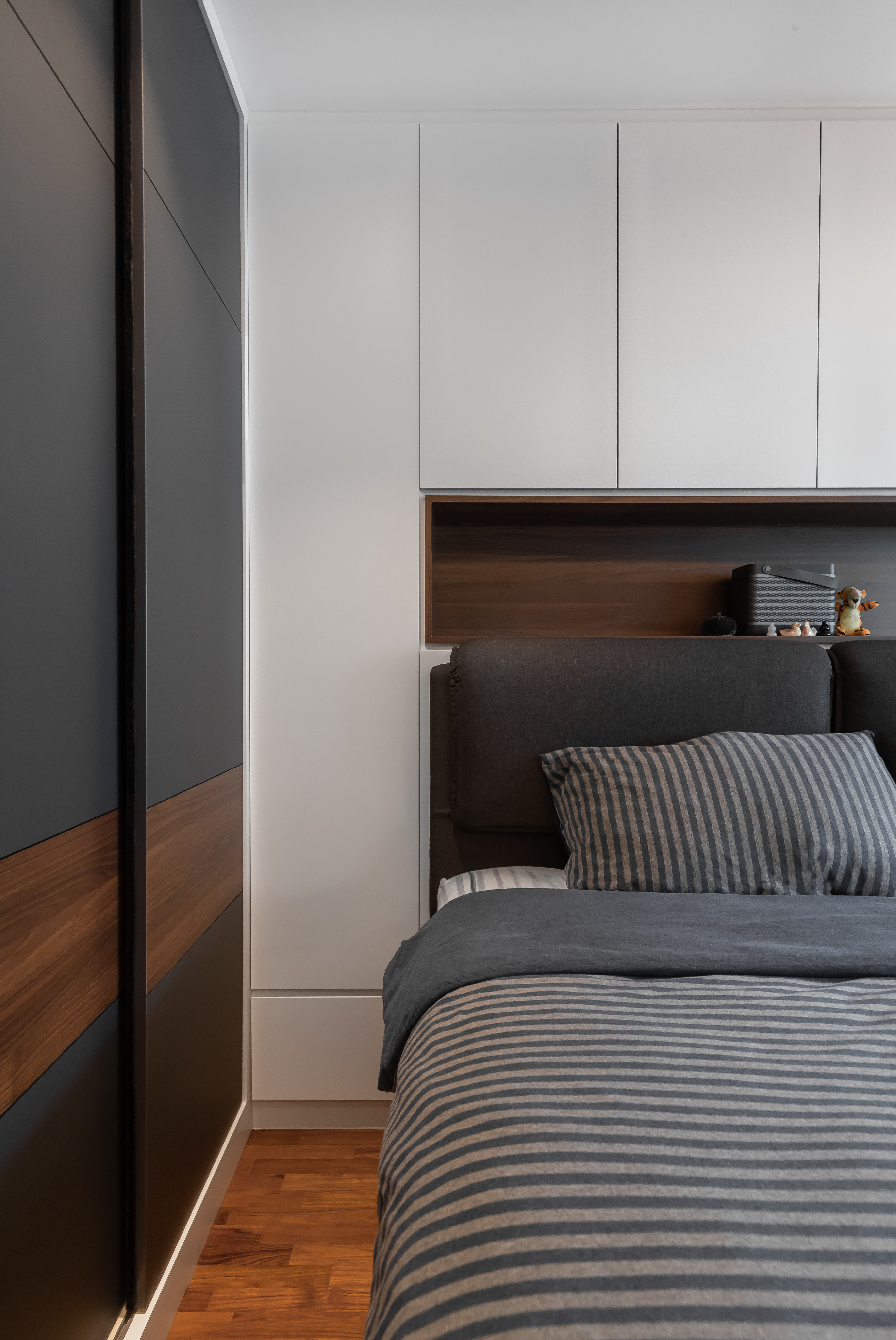 Contemporary Design - Bedroom -  - Design by Renozone Interior Design House