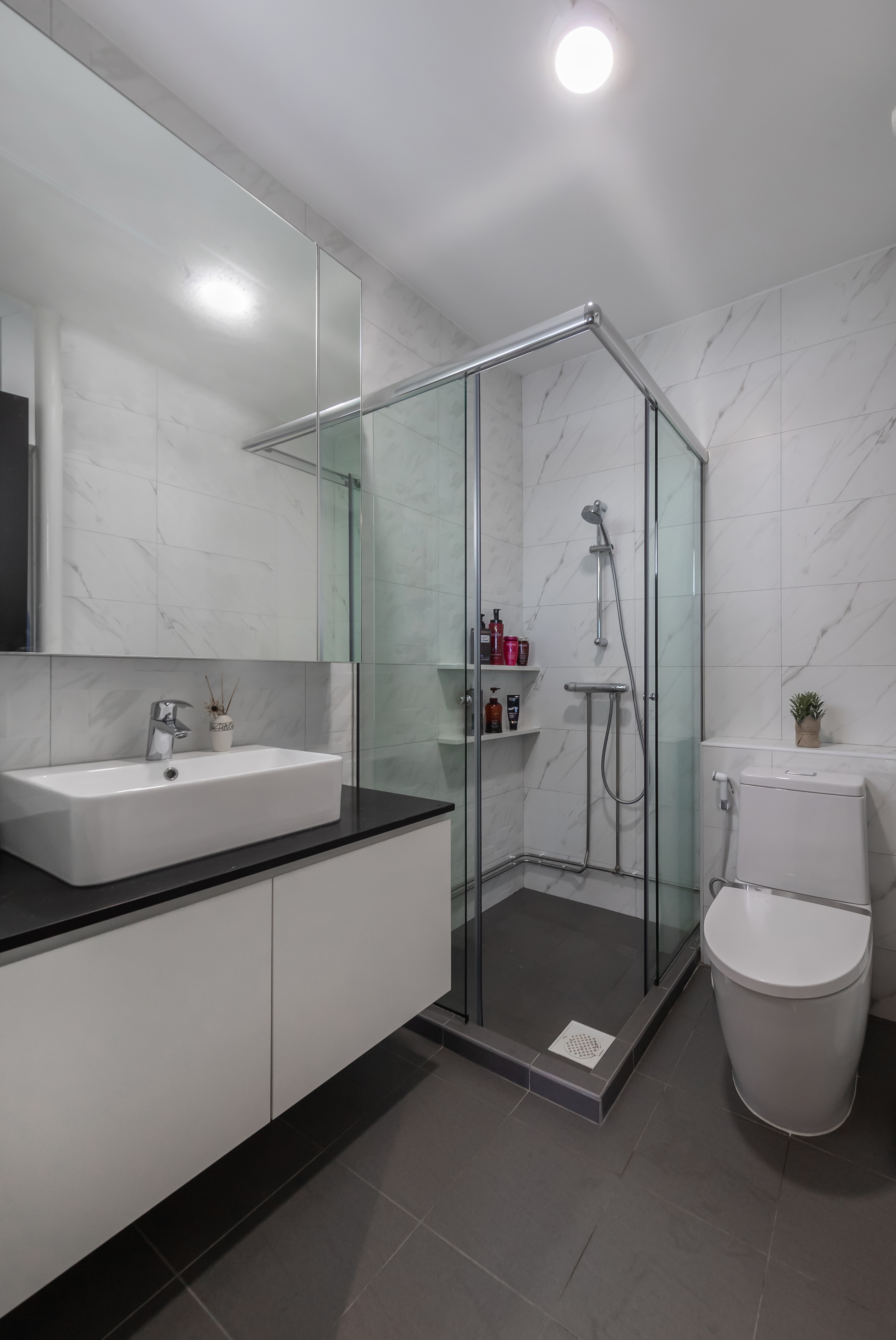 Contemporary Design - Bathroom -  - Design by Renozone Interior Design House